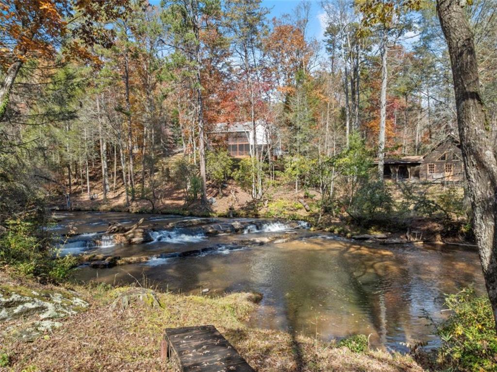 893 Hooper Road