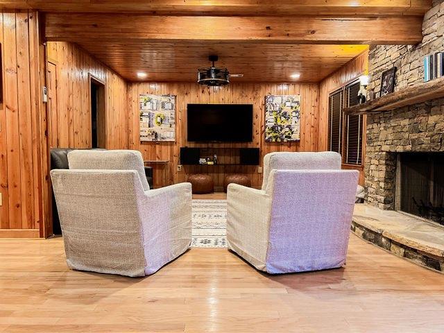 893 Hooper Road