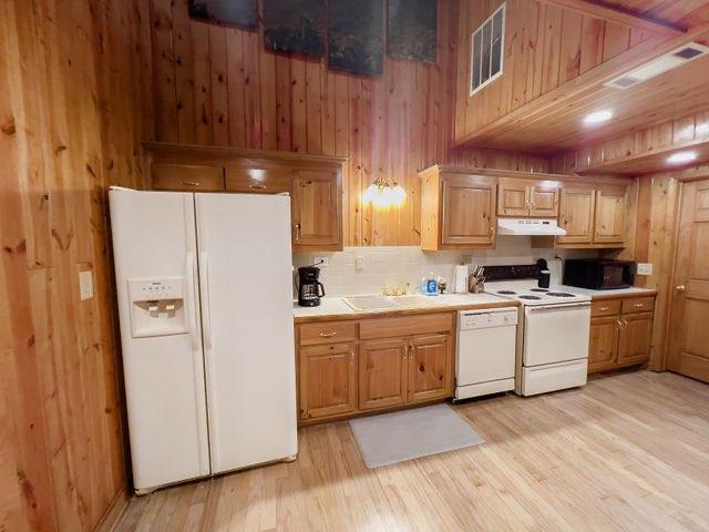 893 Hooper Road