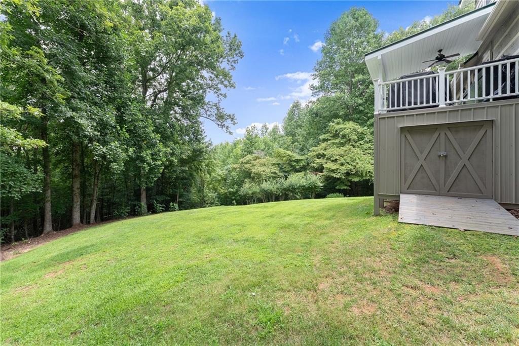 481 Leona Lane