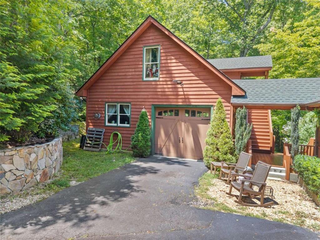 257 Interlochen Court