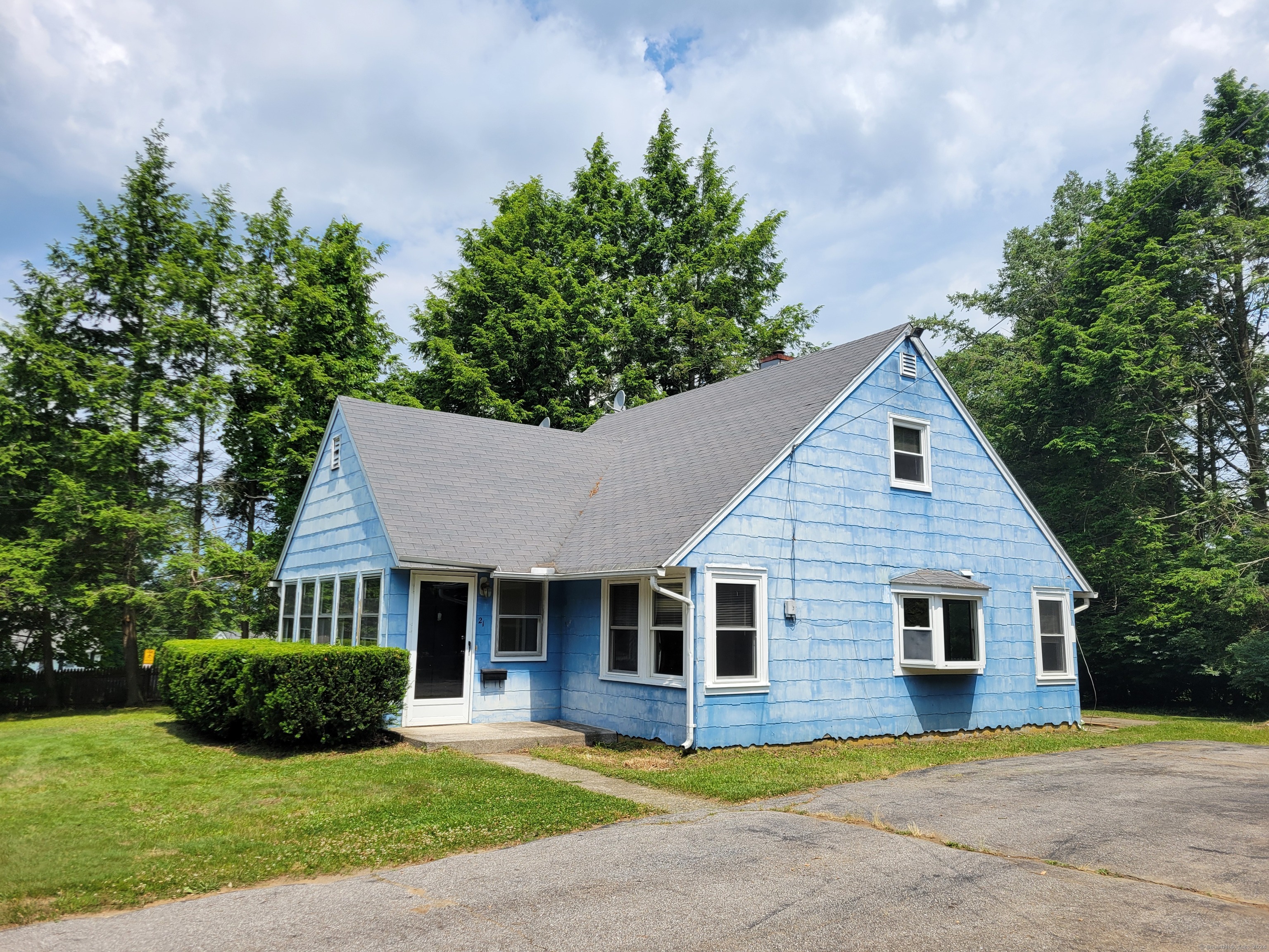 21 Lynwood Drive