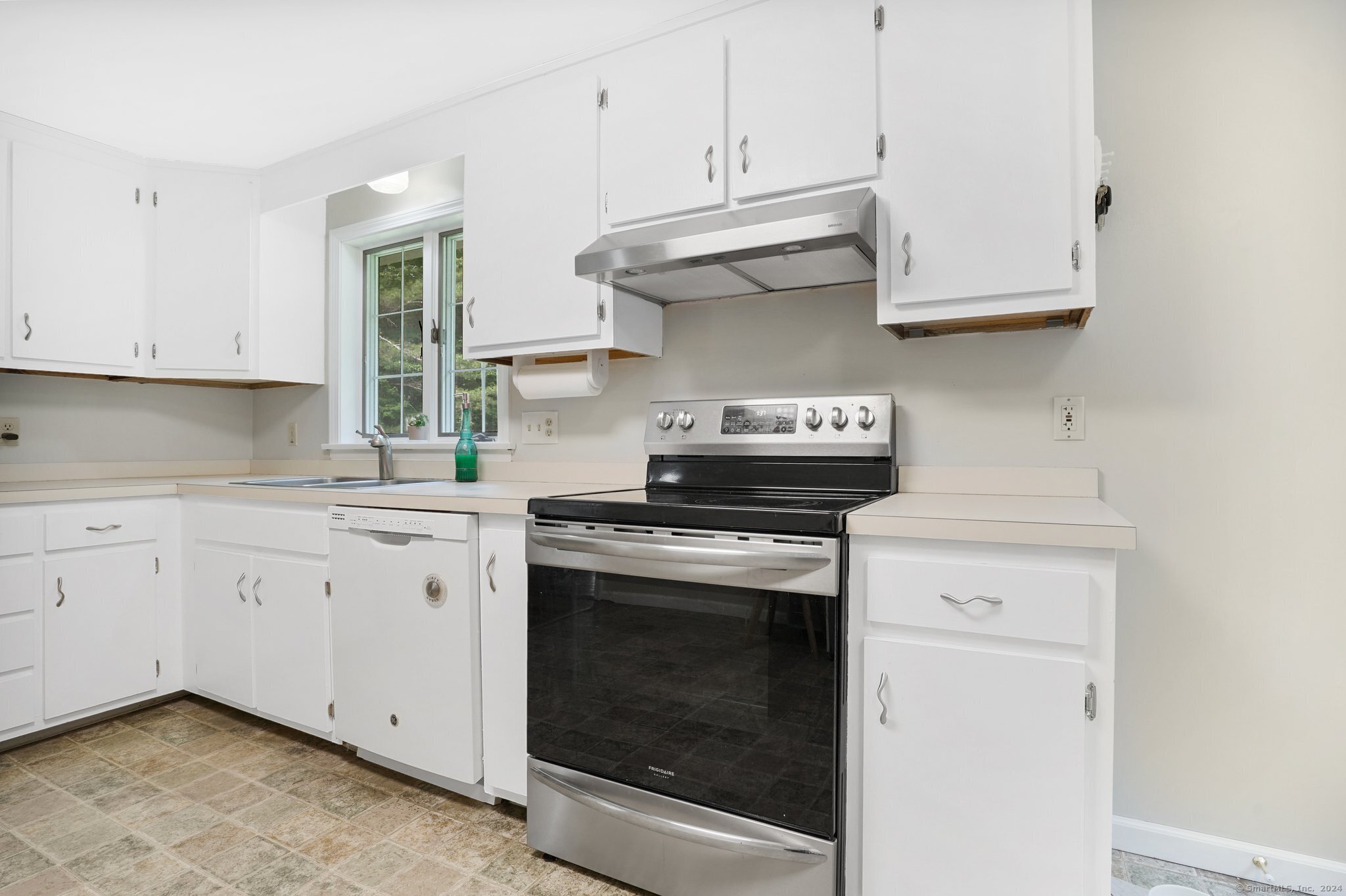 34 Pinecrest Road