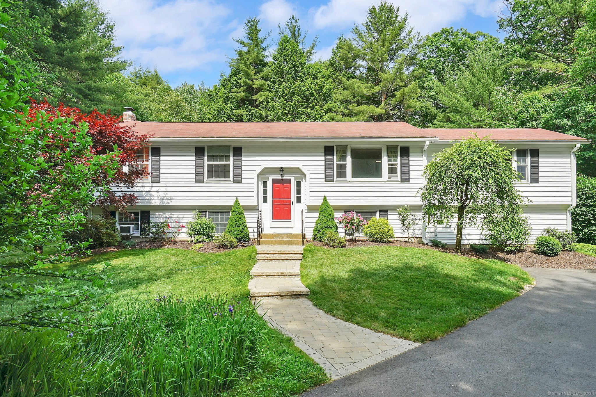 34 Pinecrest Road