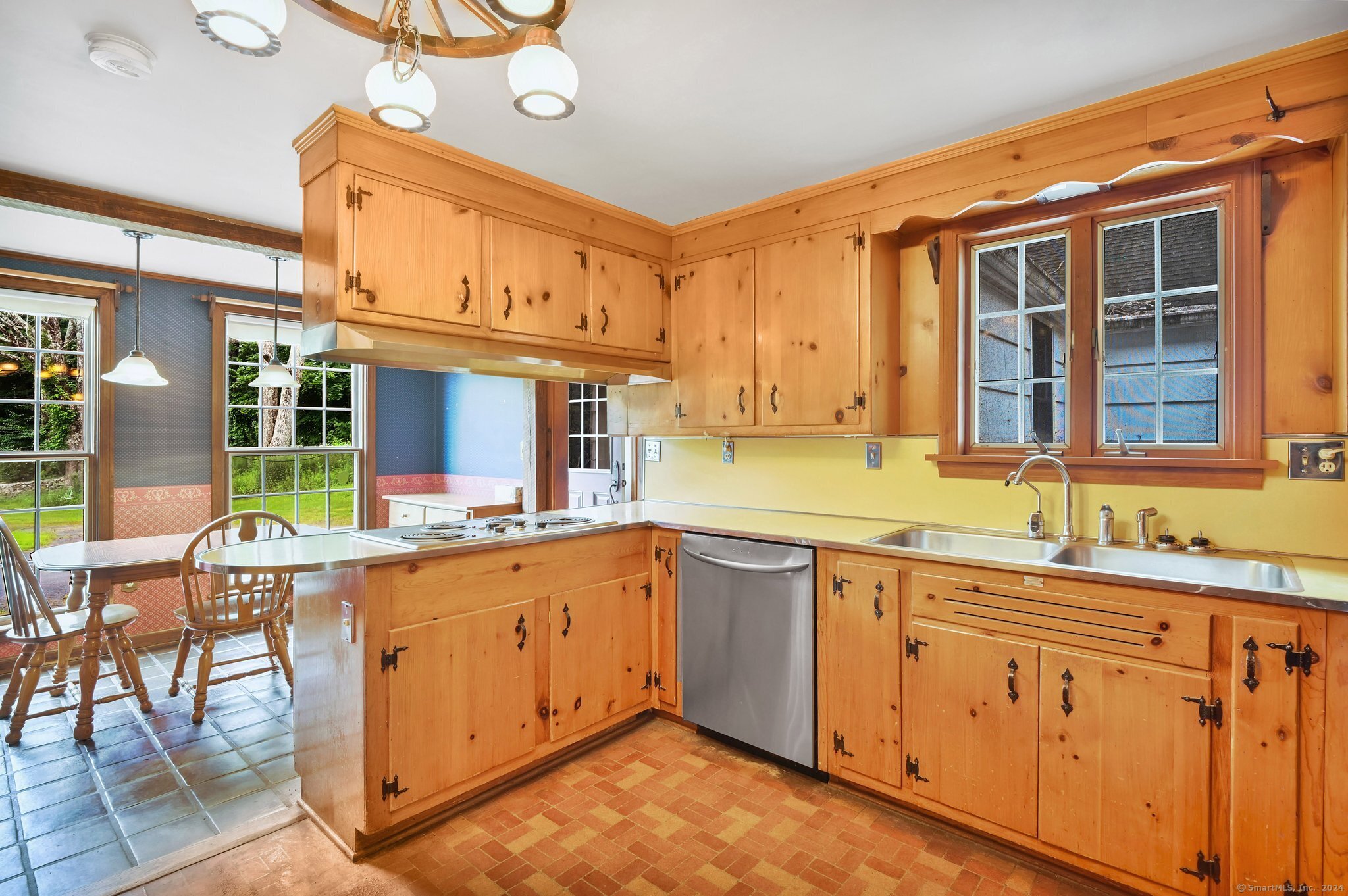 244 Grant Hill Road