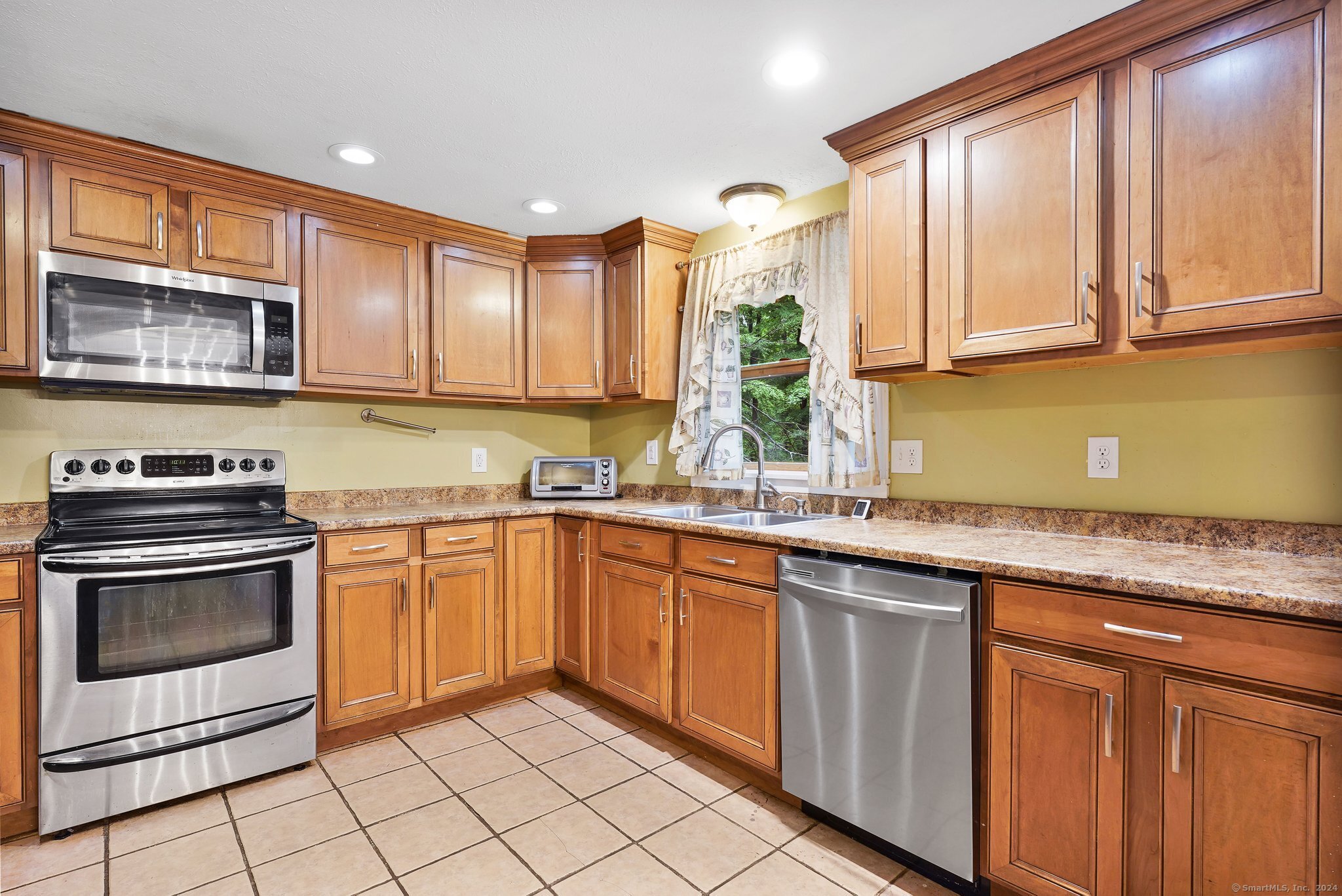 200 Hemlock Point Drive