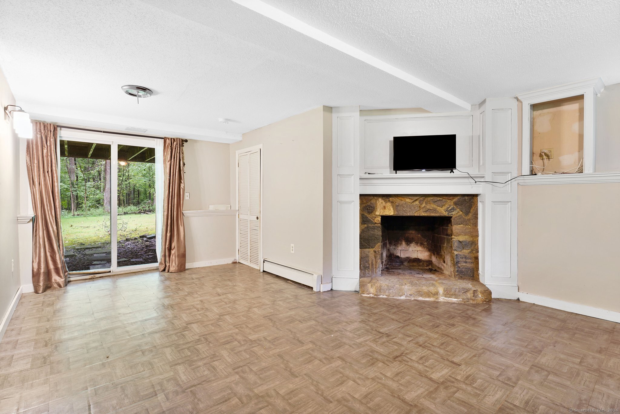 200 Hemlock Point Drive