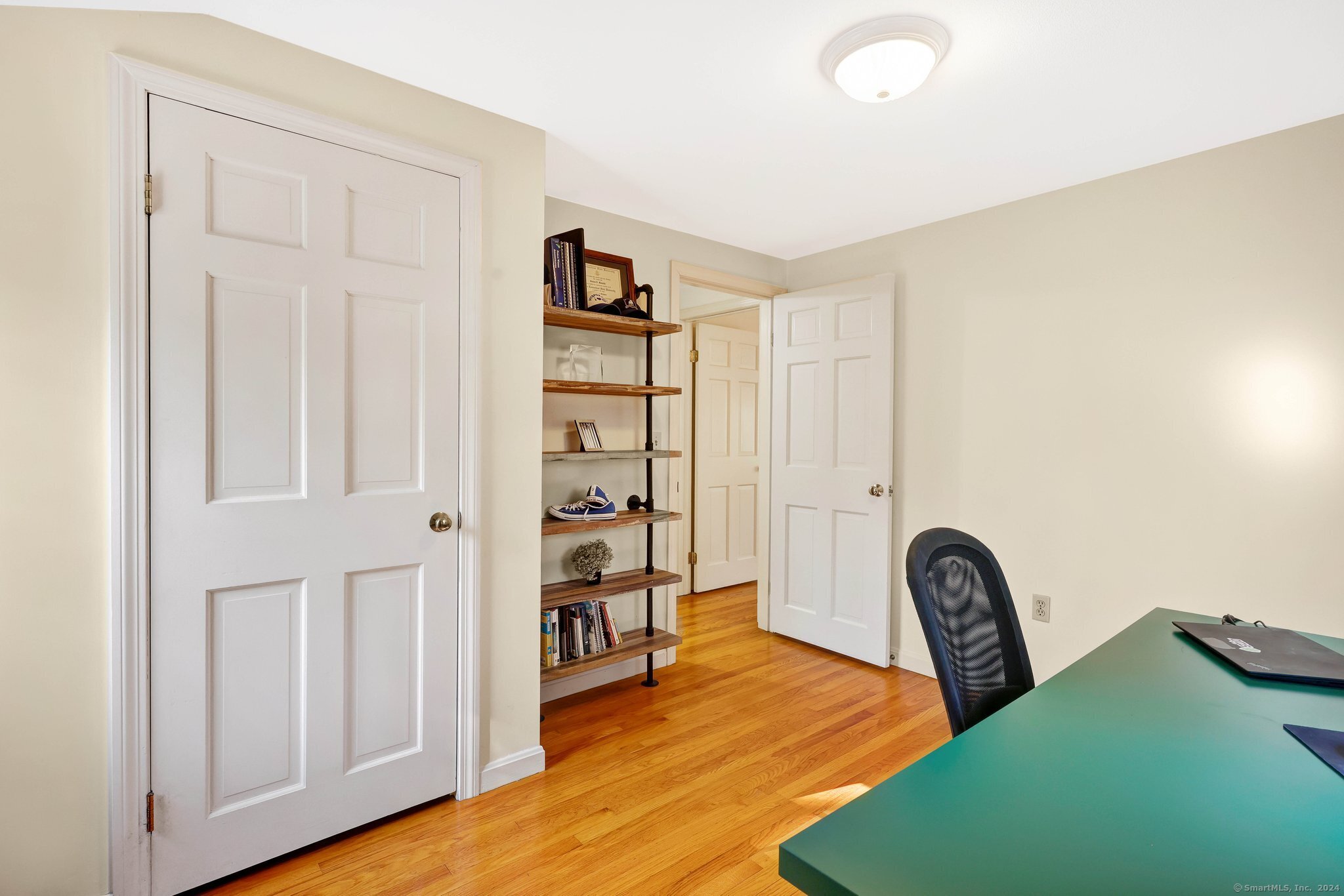61 Hillyndale Road