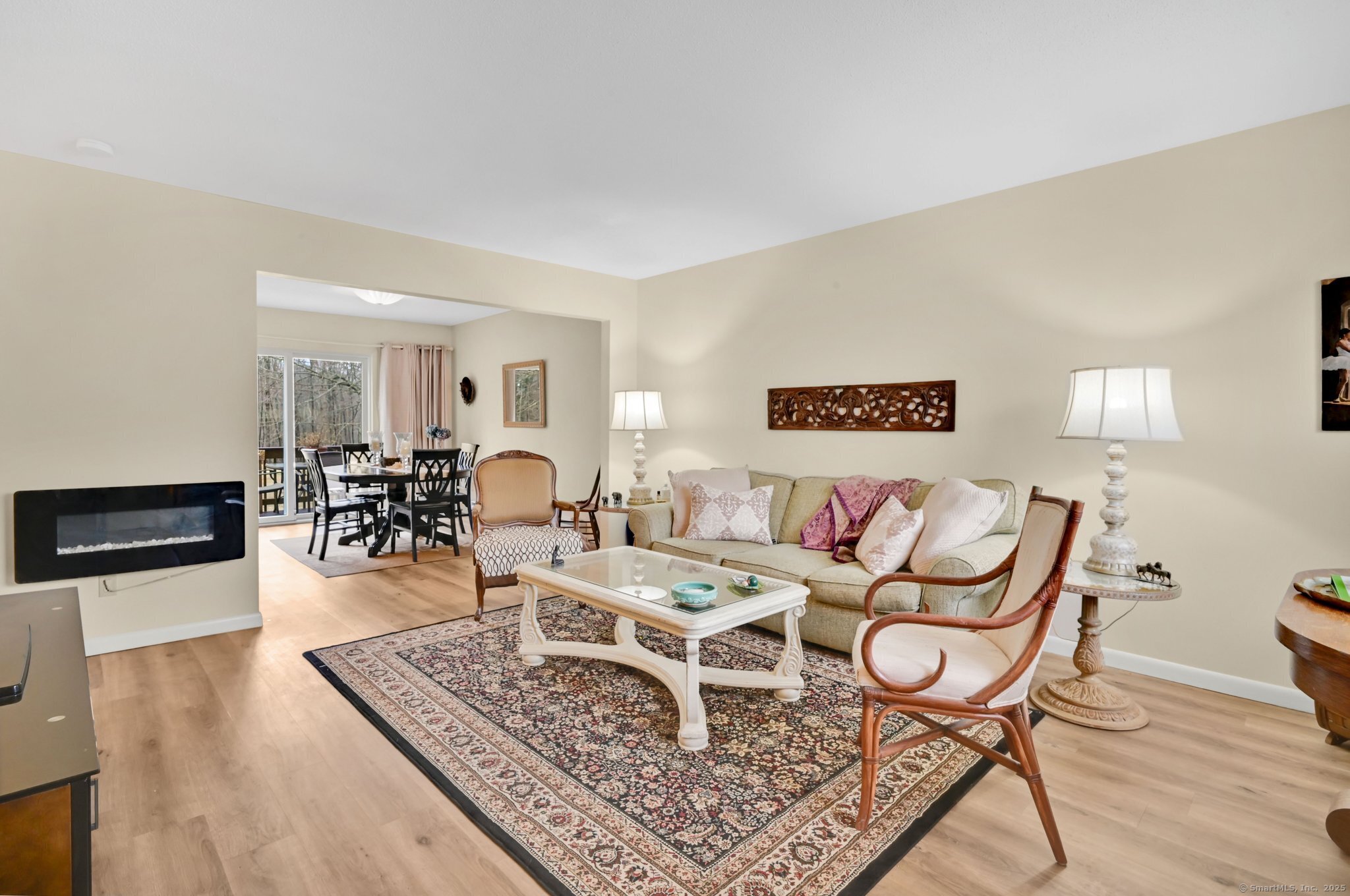 745 Merrow Road APT 131