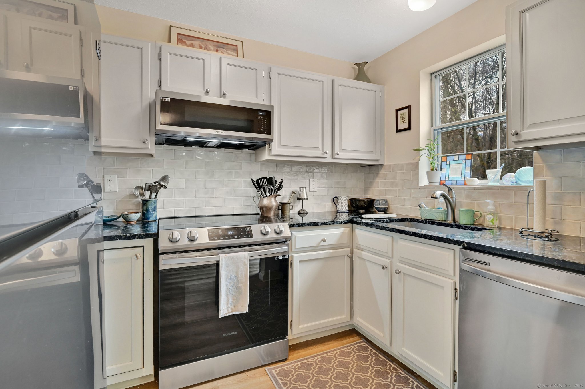 745 Merrow Road APT 131