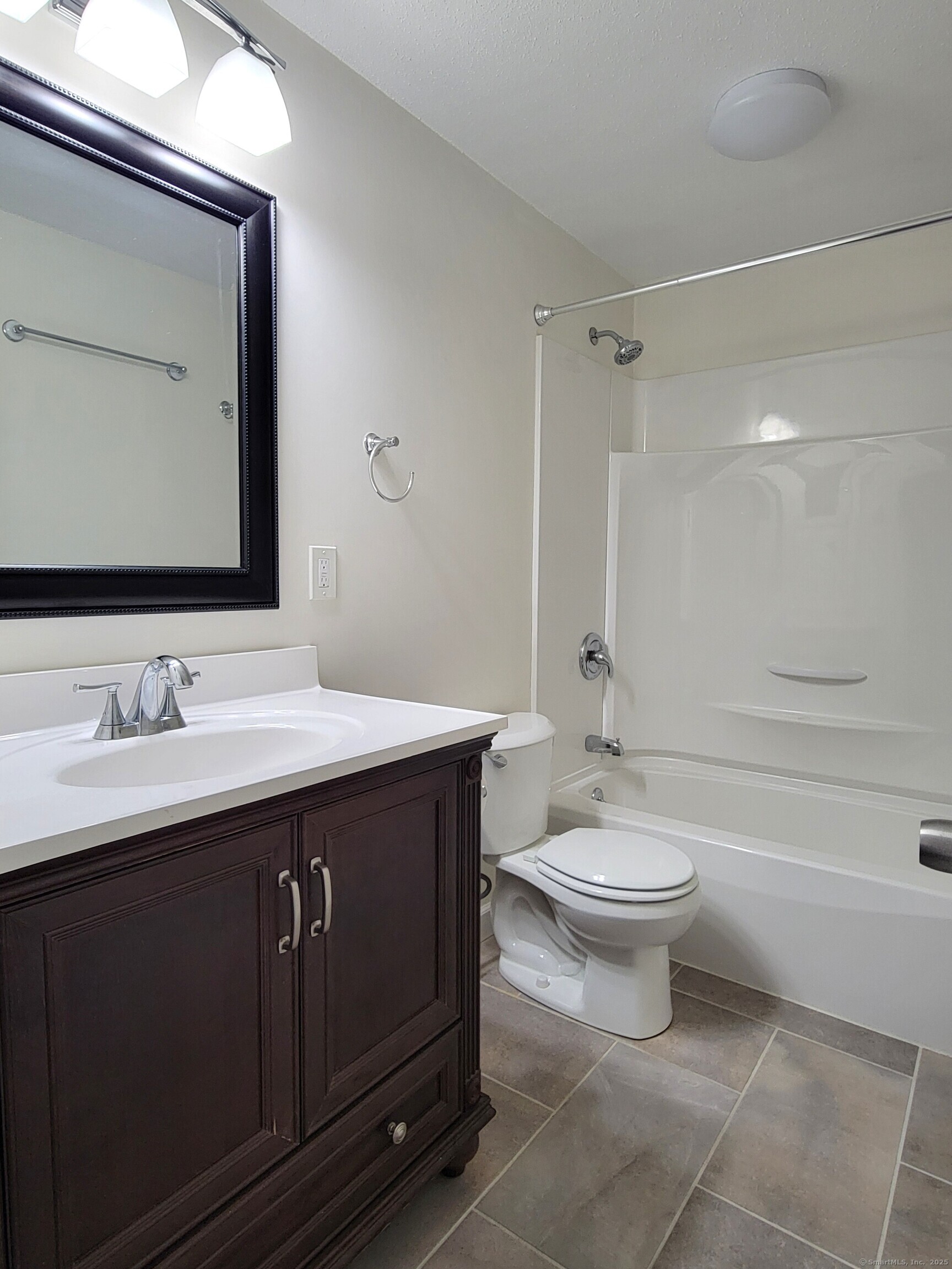213 Baxter Road APT D