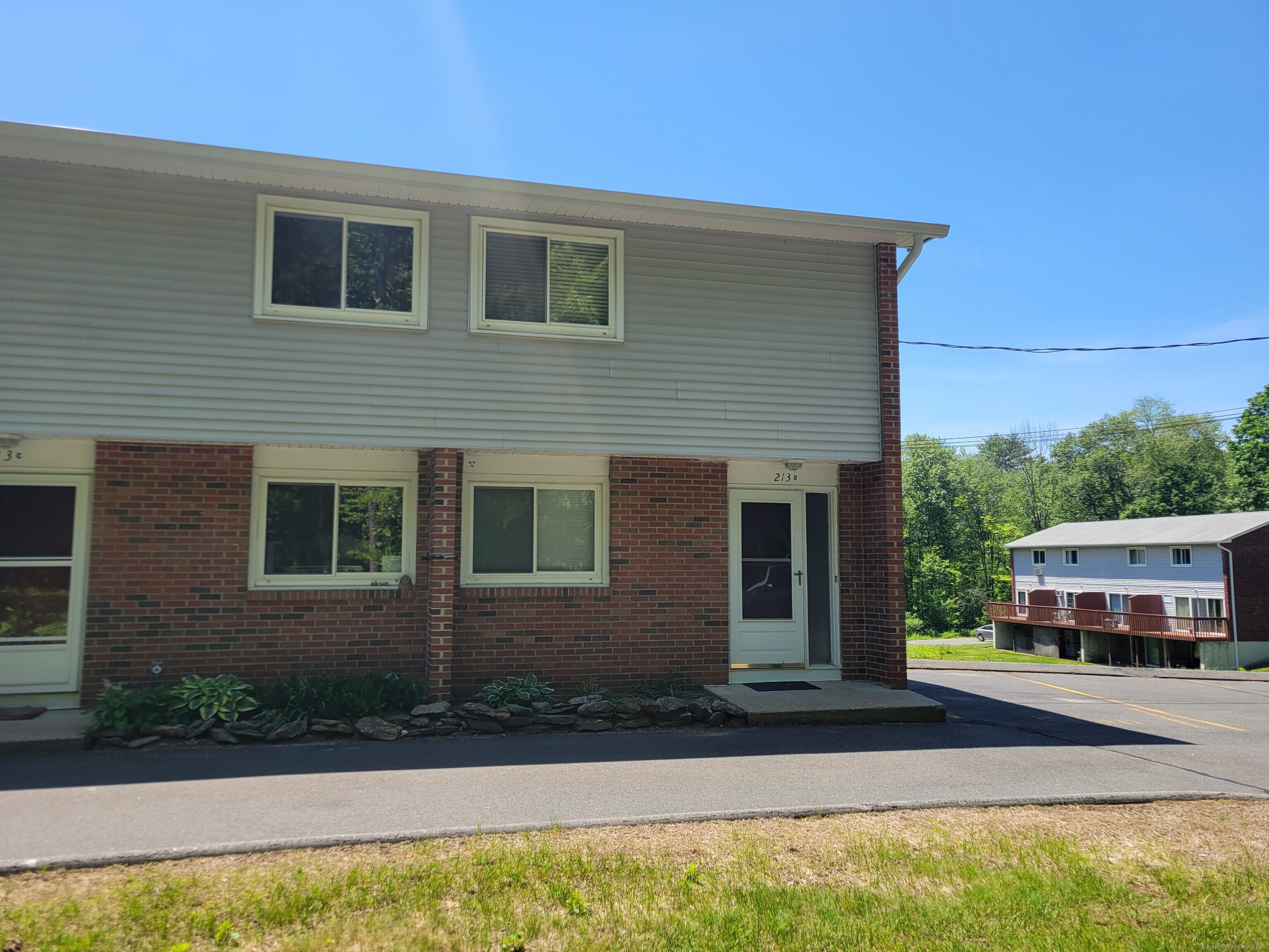 213 Baxter Road APT D