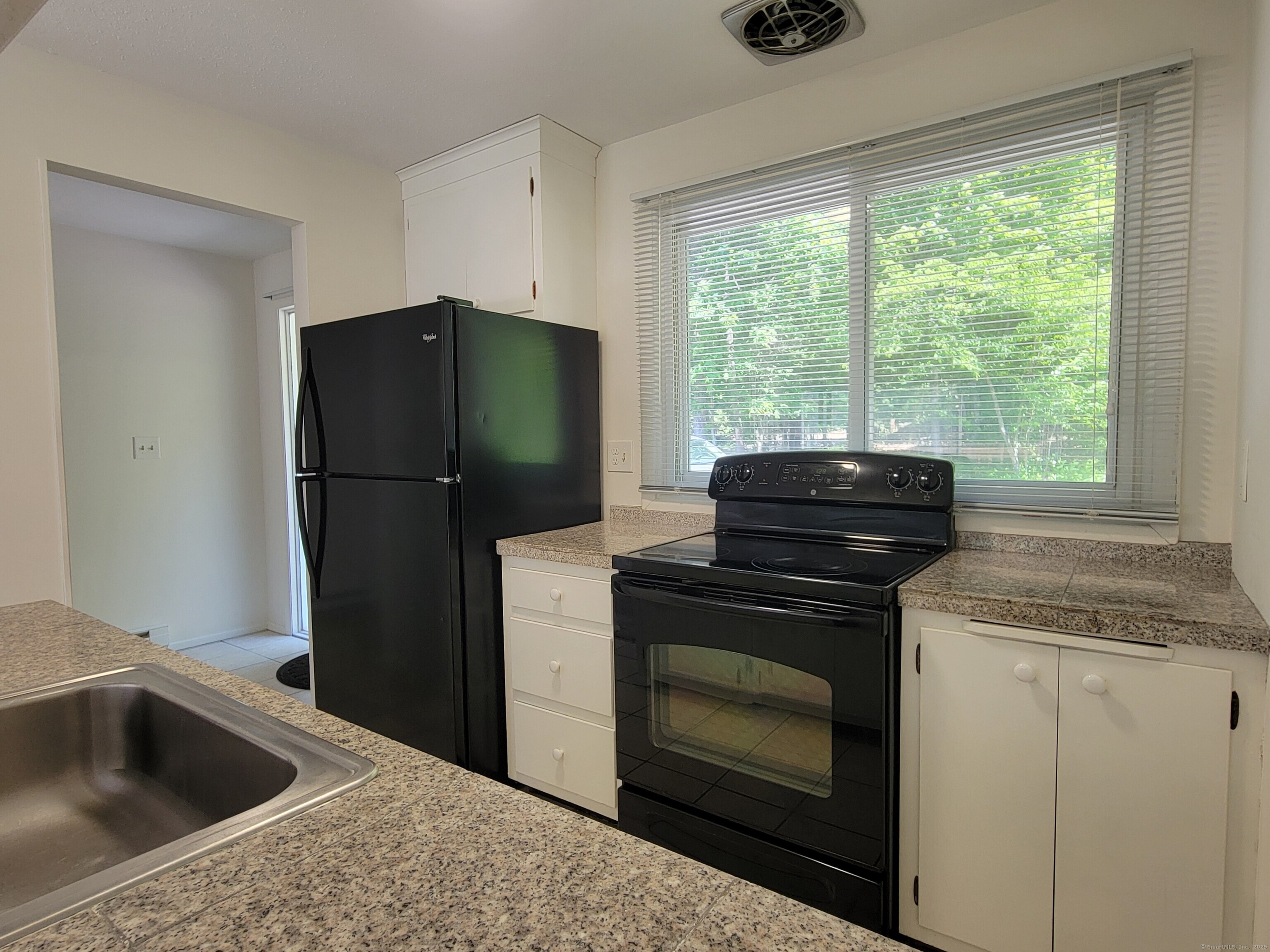 213 Baxter Road APT D