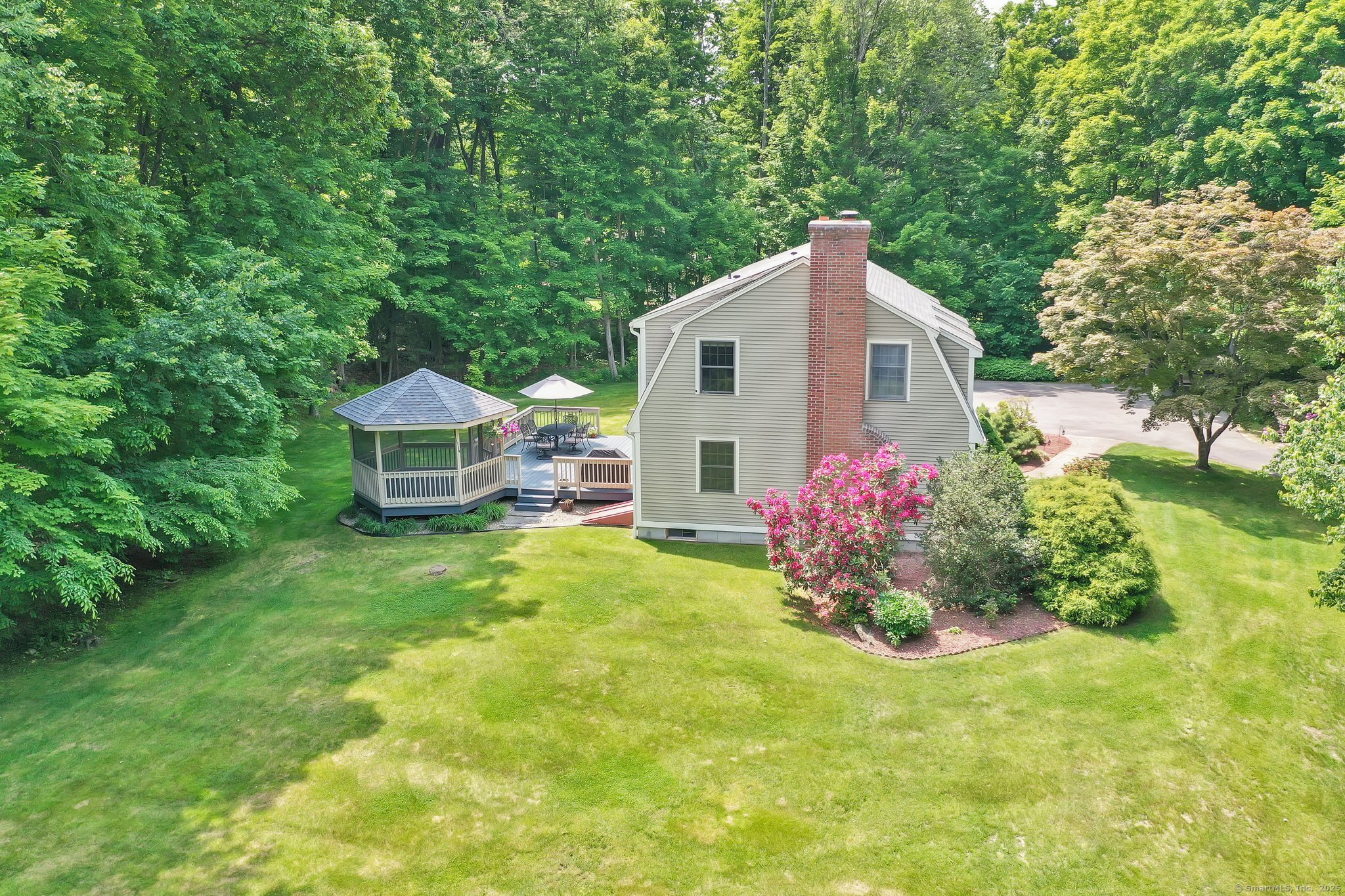 373 Broad Way
