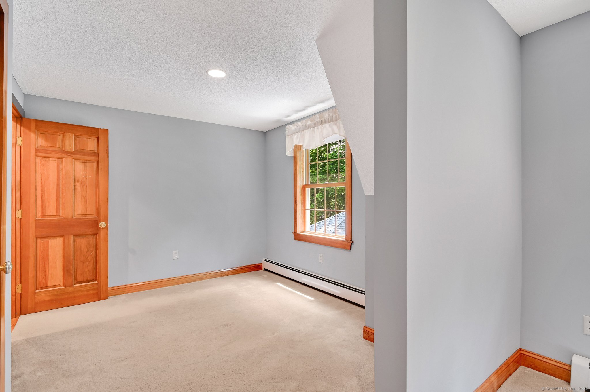 373 Broad Way