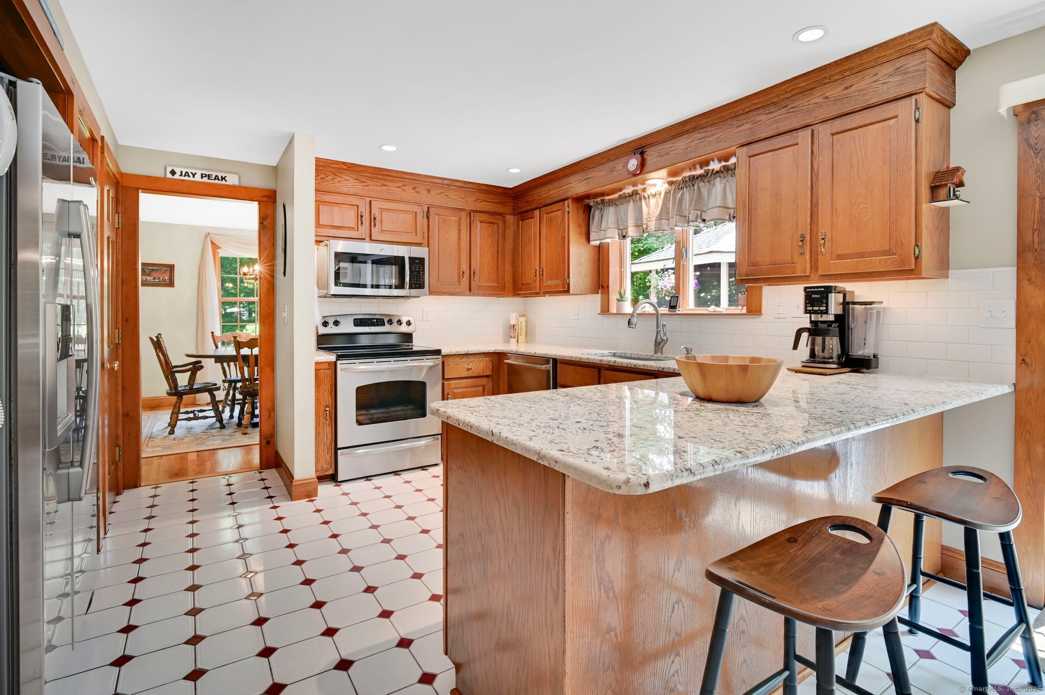 373 Broad Way