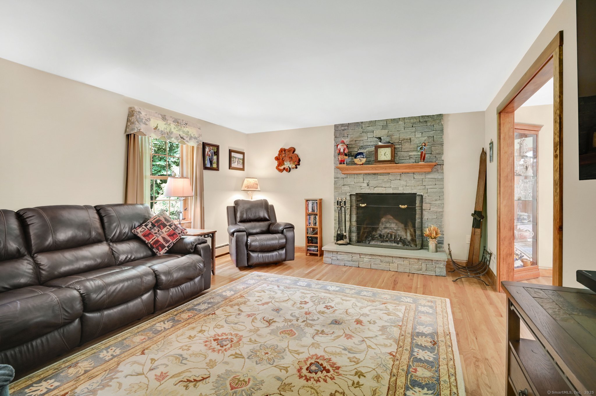 373 Broad Way
