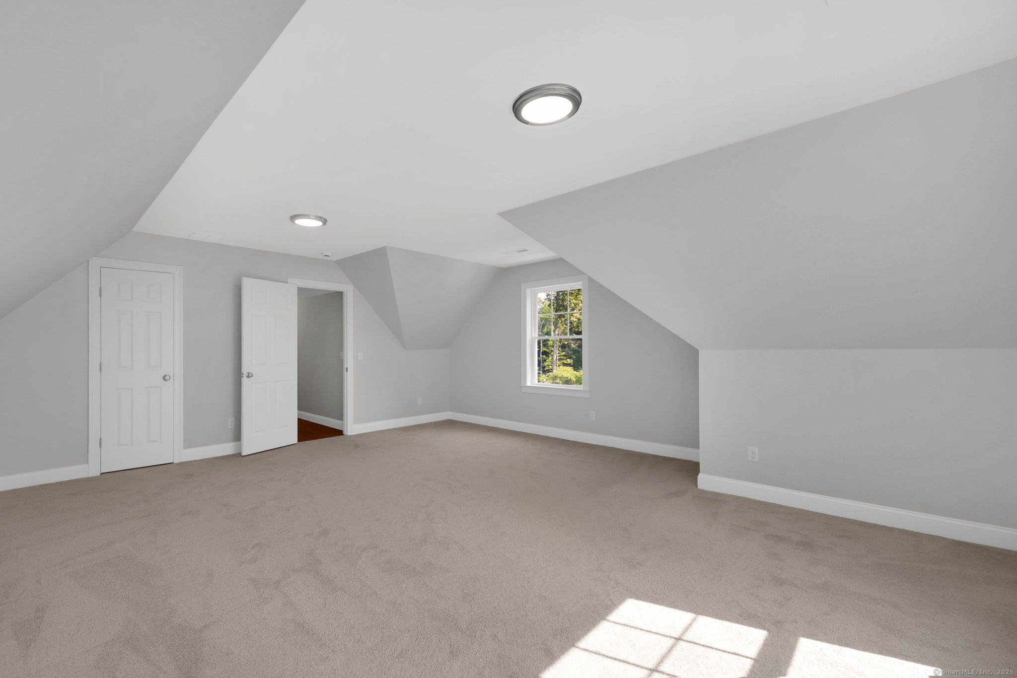43 Wyllys Farm Road