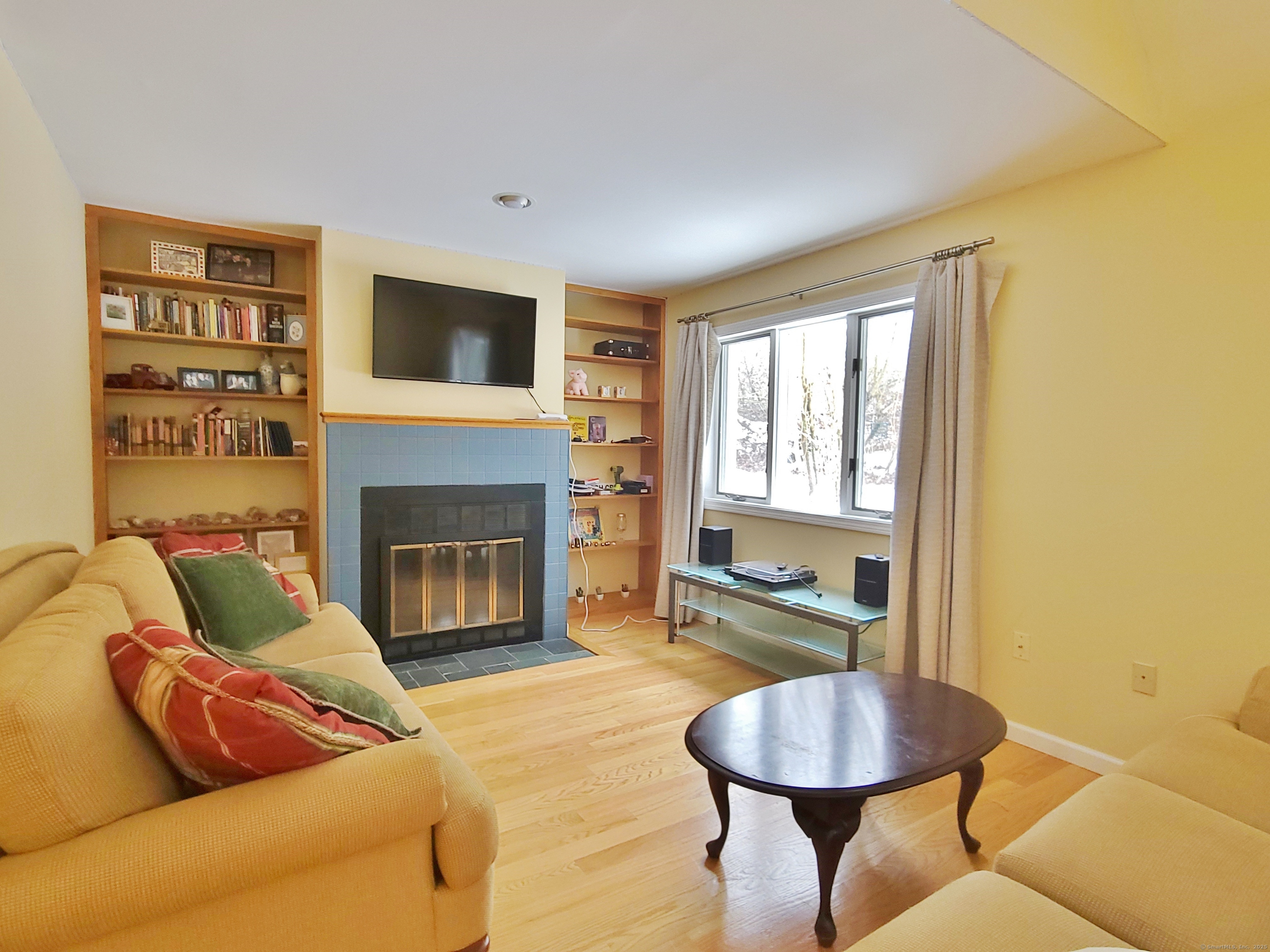 141 Courtyard Lane 141