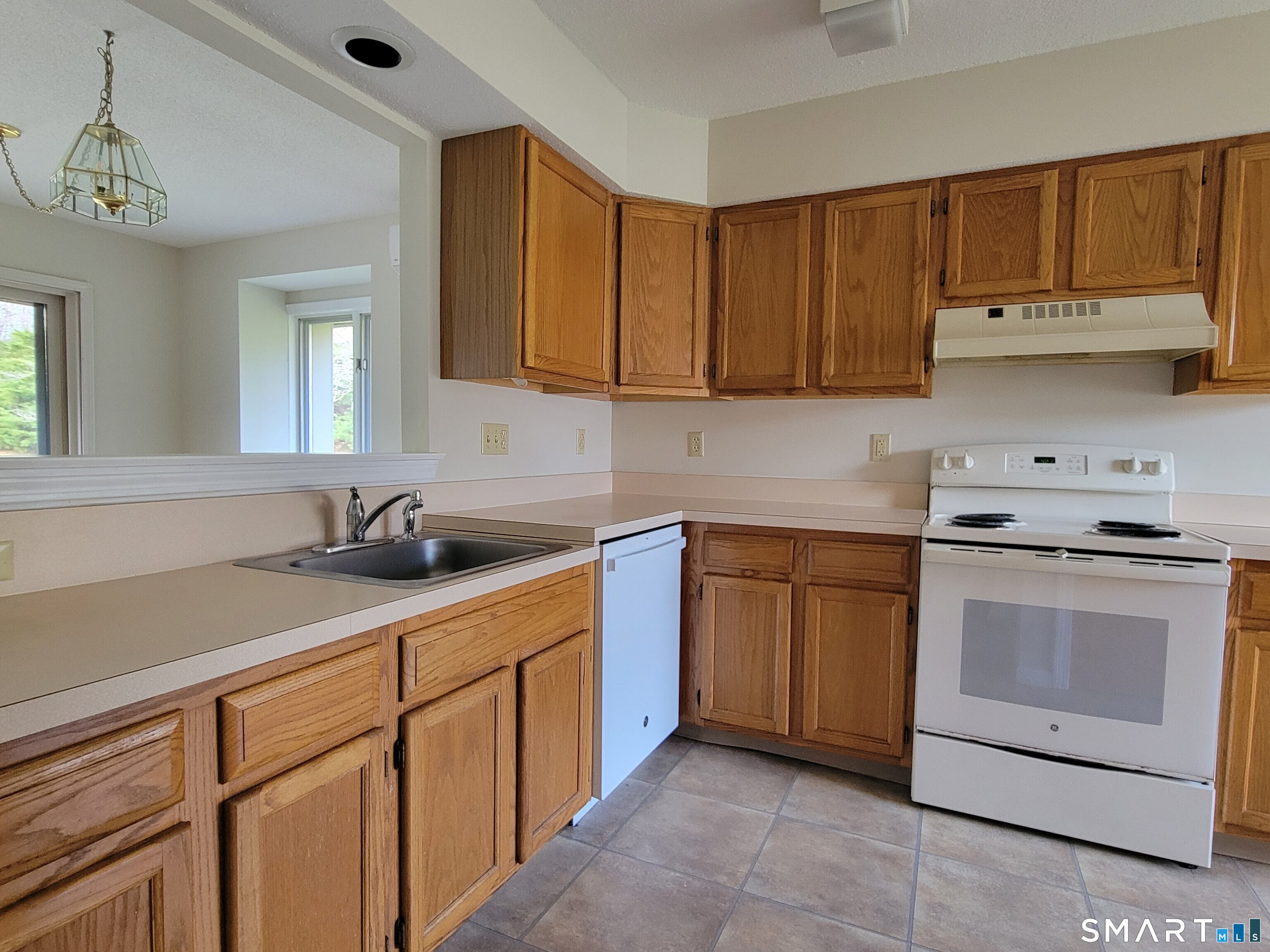14 Sycamore Drive D