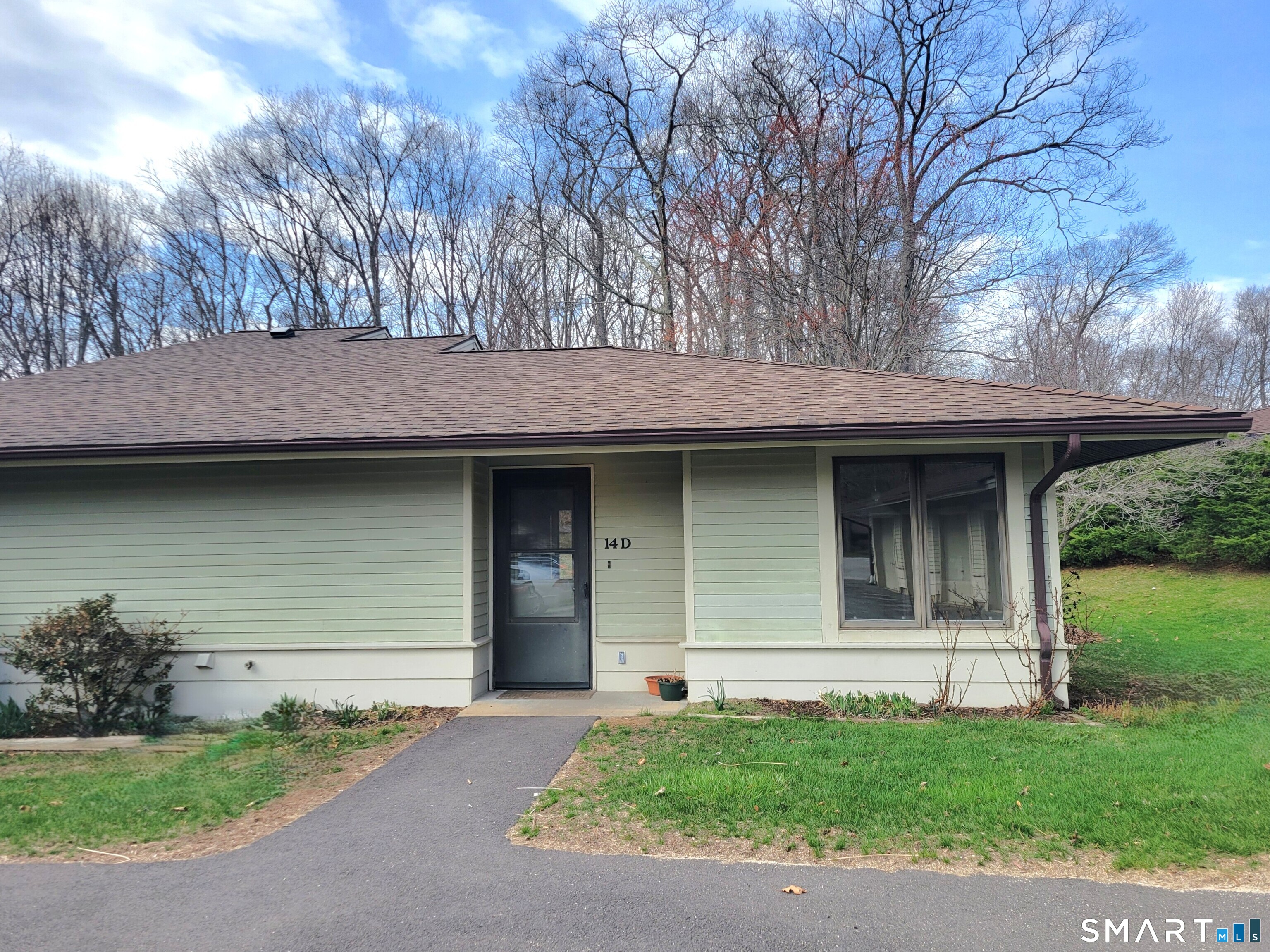 14 Sycamore Drive D