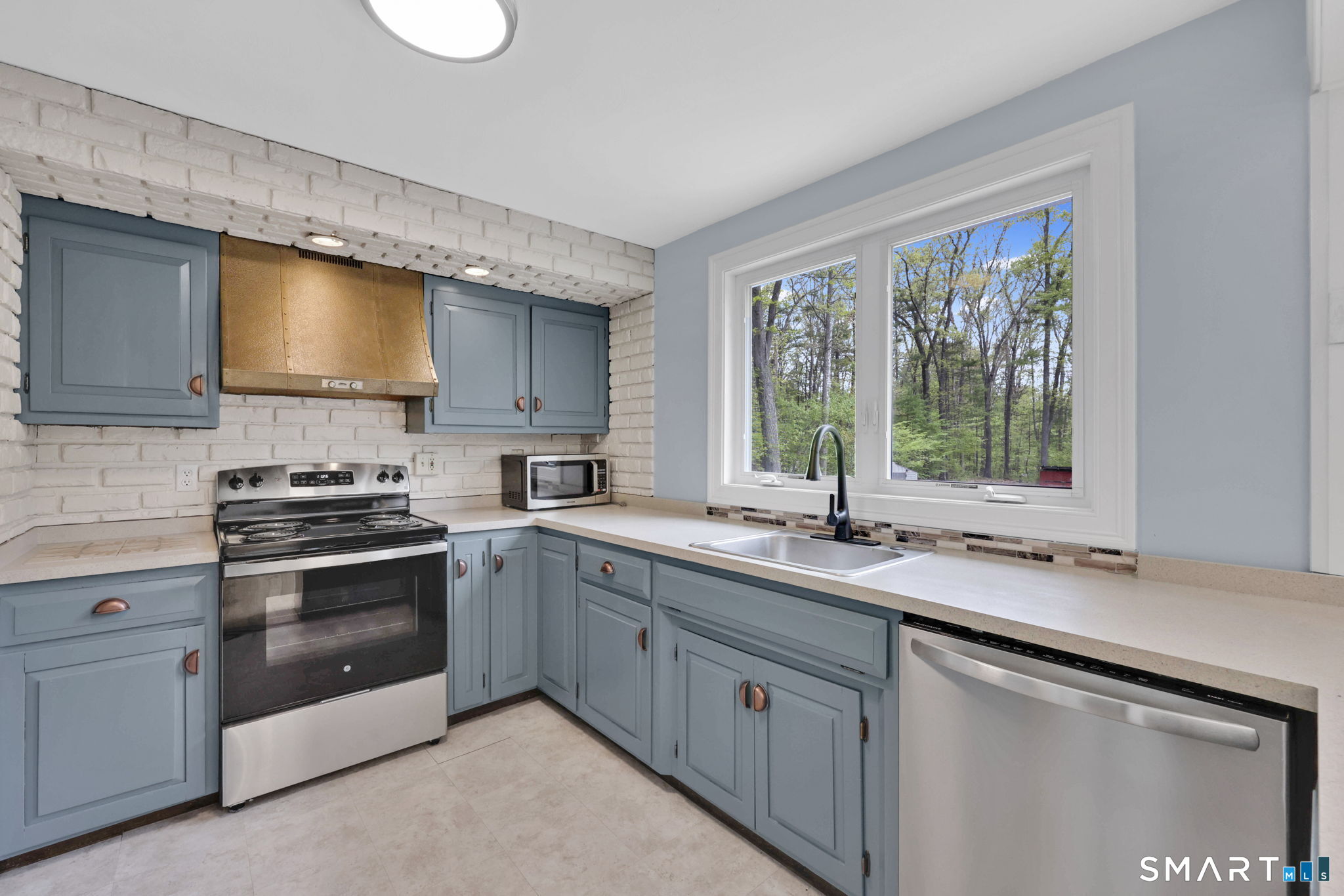 30 Lucerne Drive