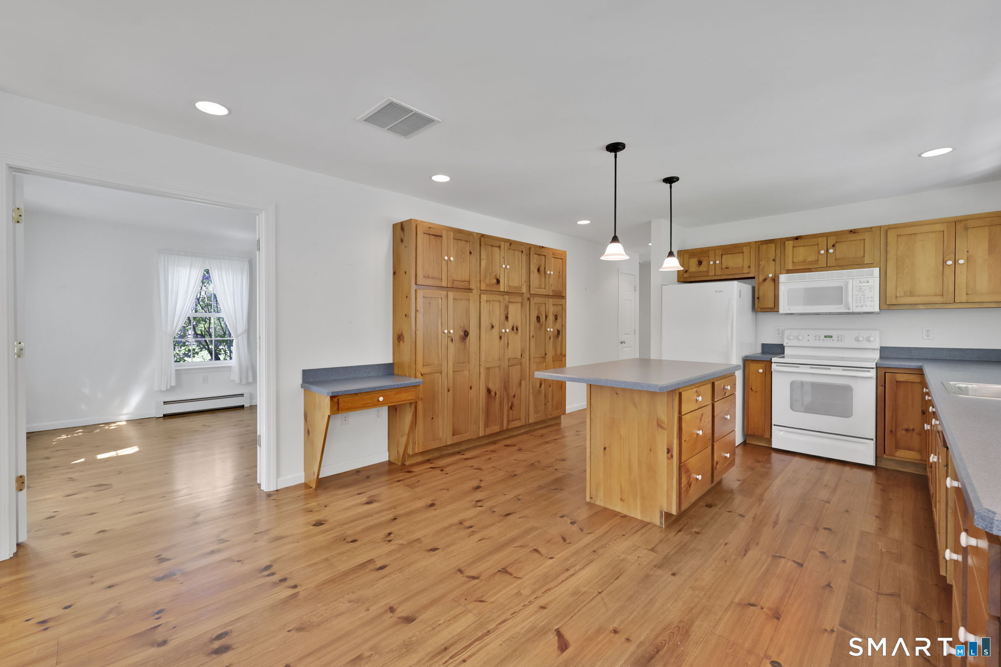 710 Storrs Road