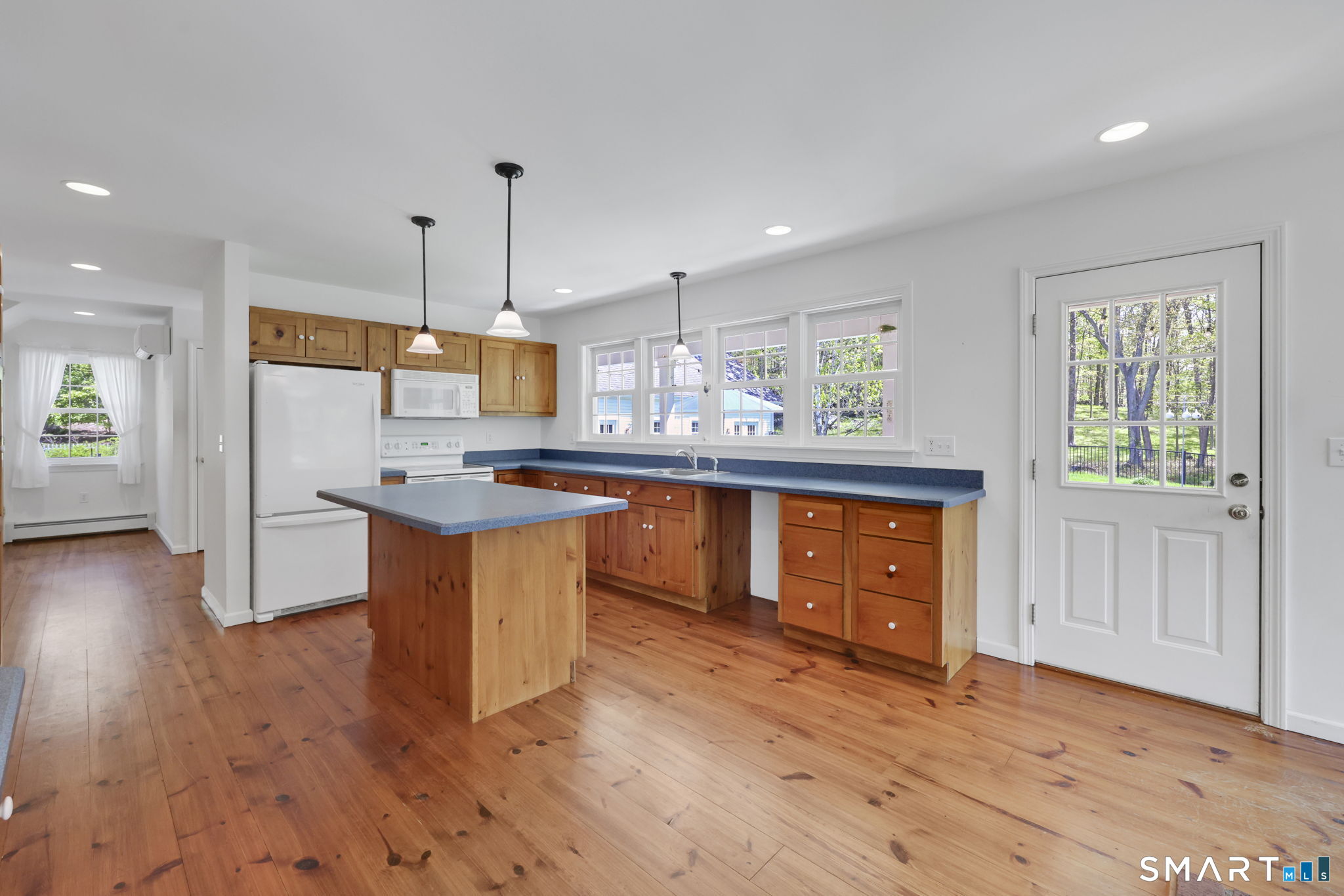 710 Storrs Road