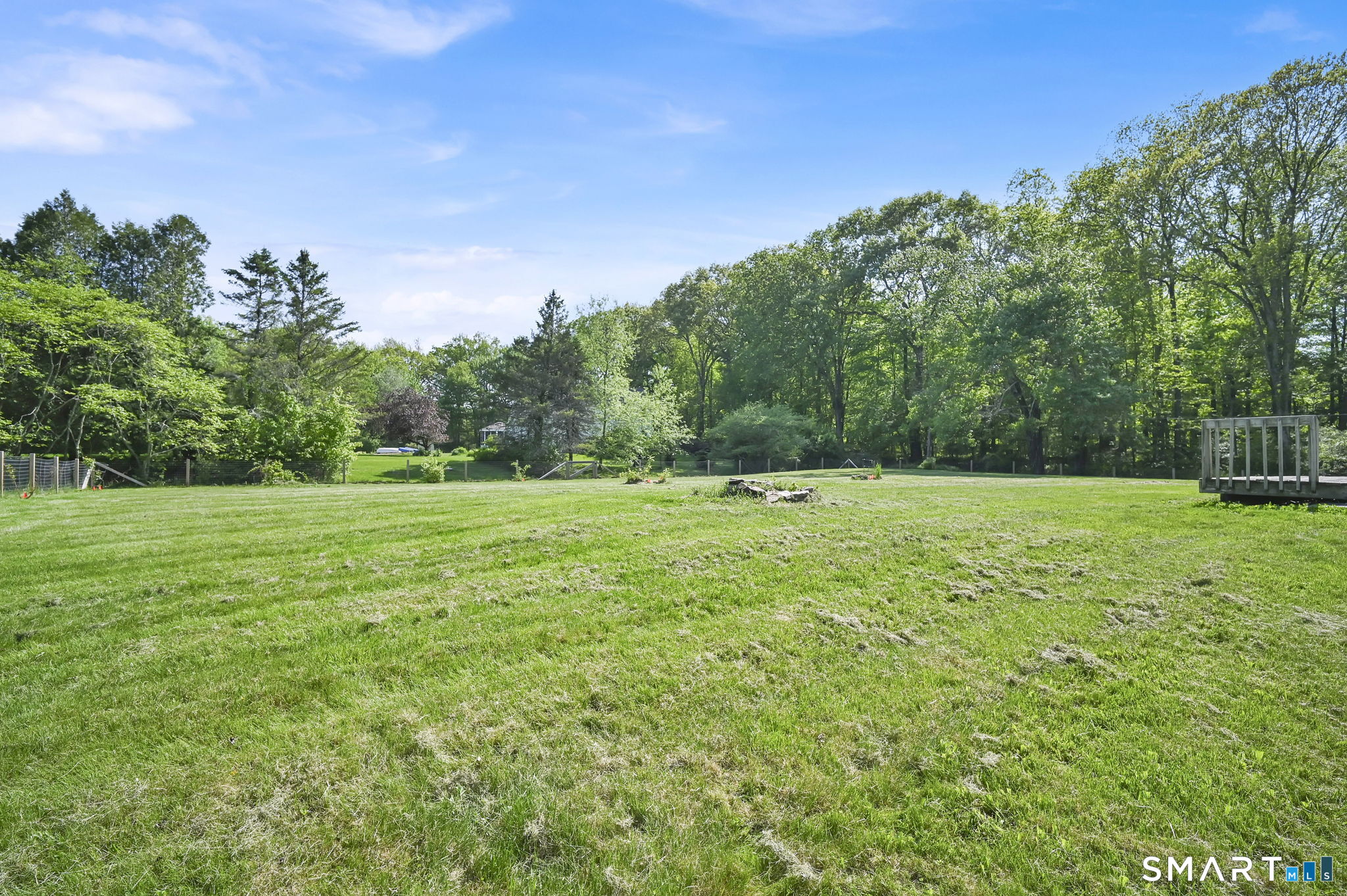 127 Lake Road