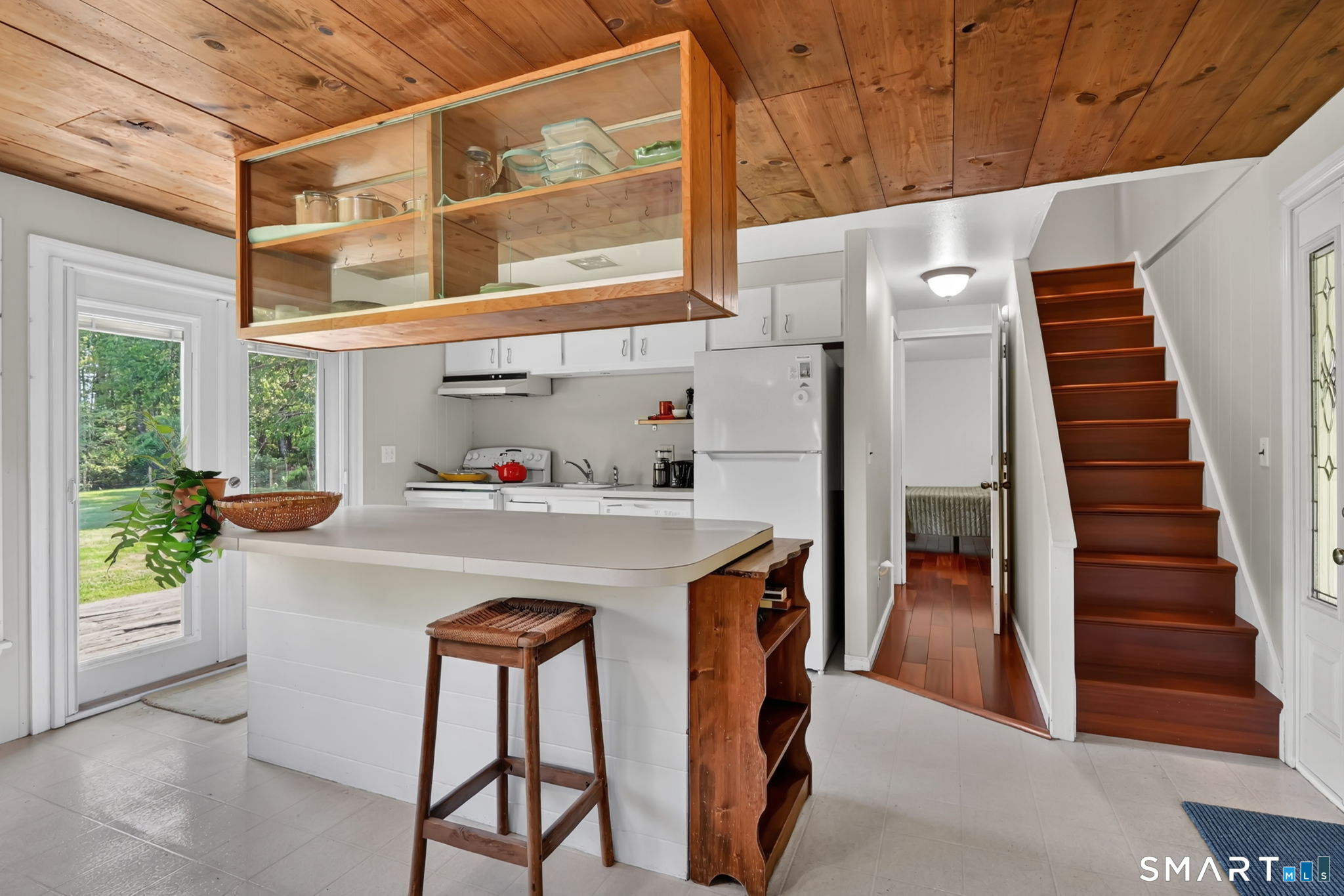127 Lake Road