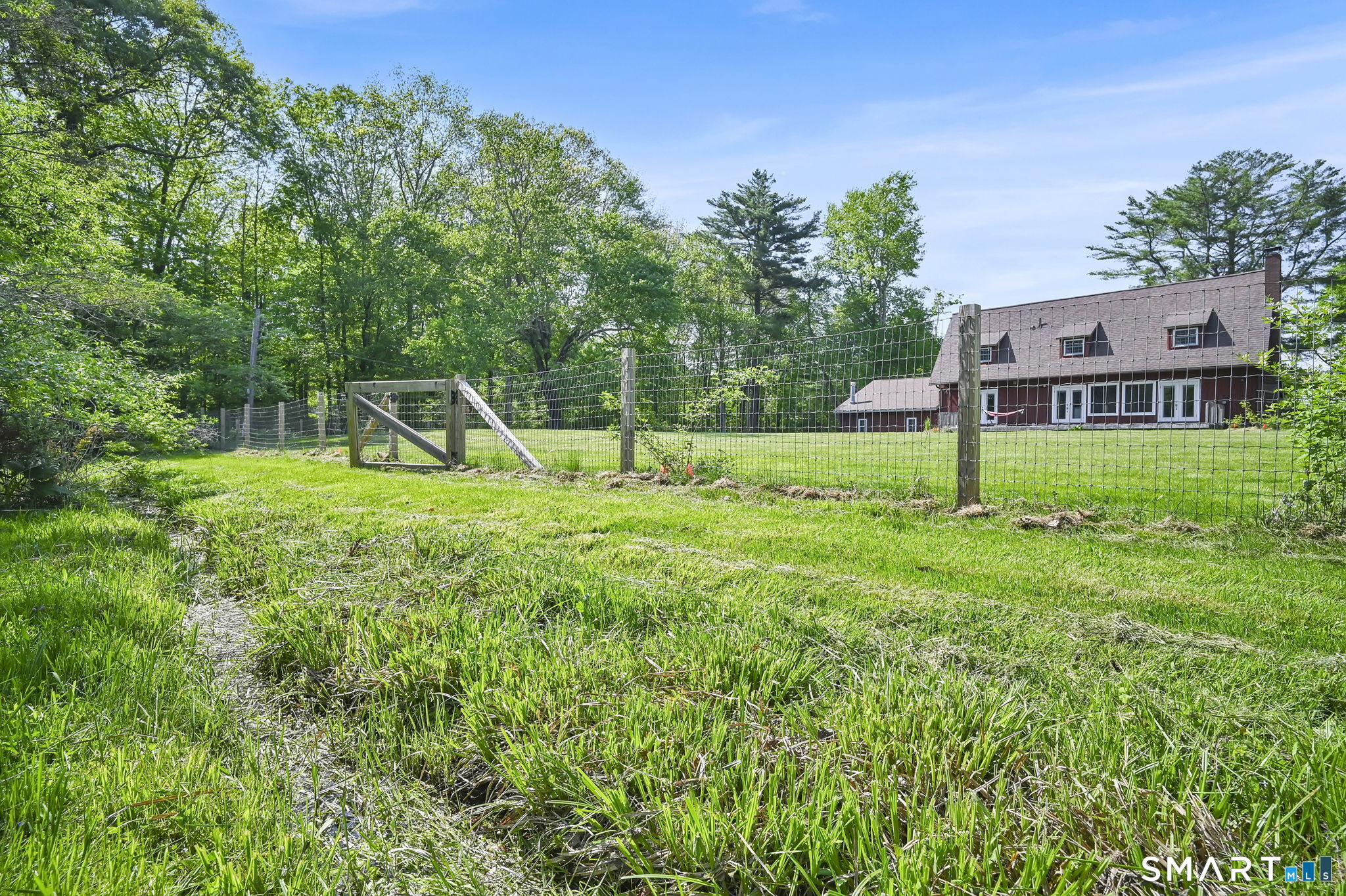 127 Lake Road
