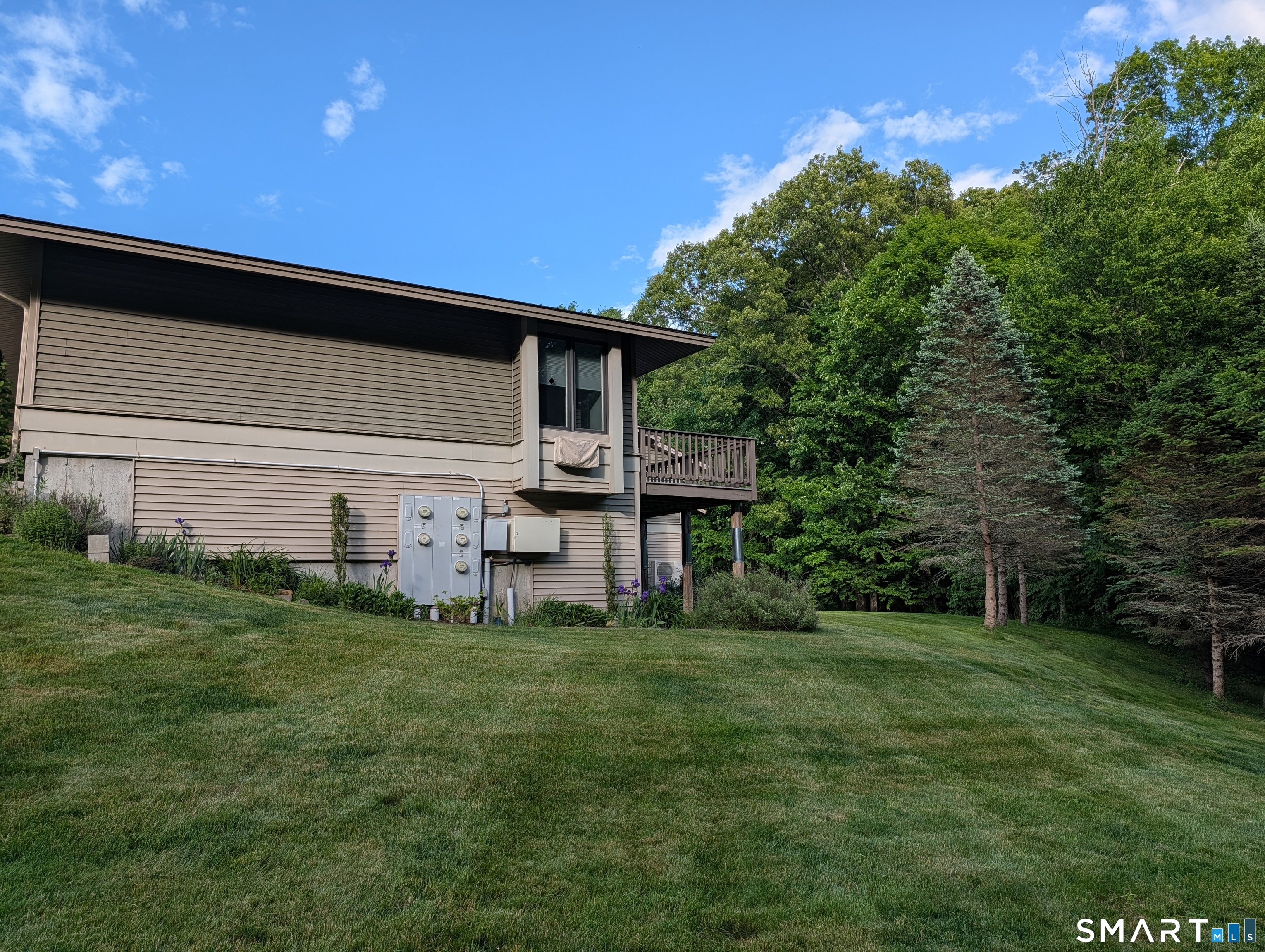 9 Sycamore Drive D