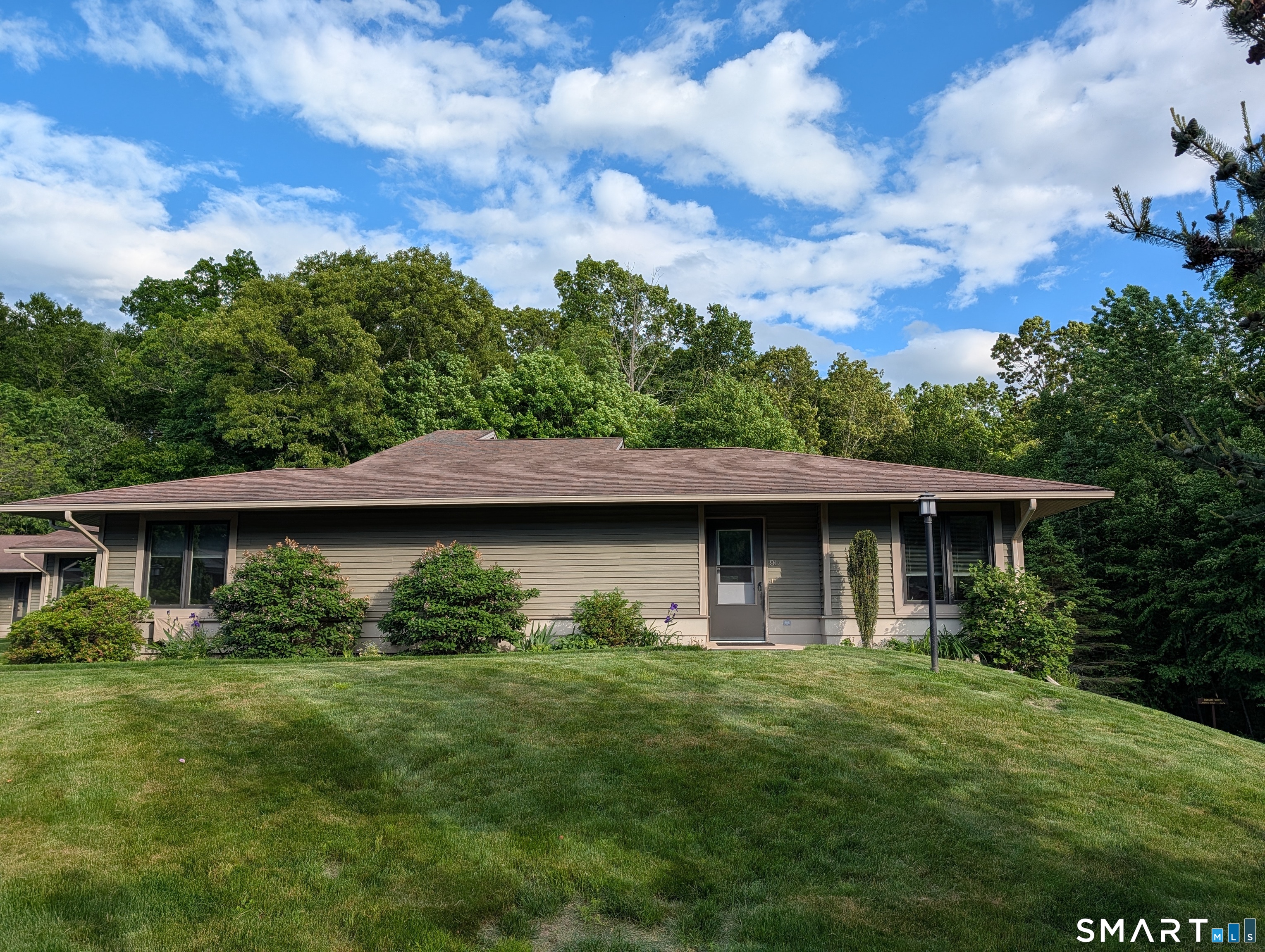 9 Sycamore Drive D
