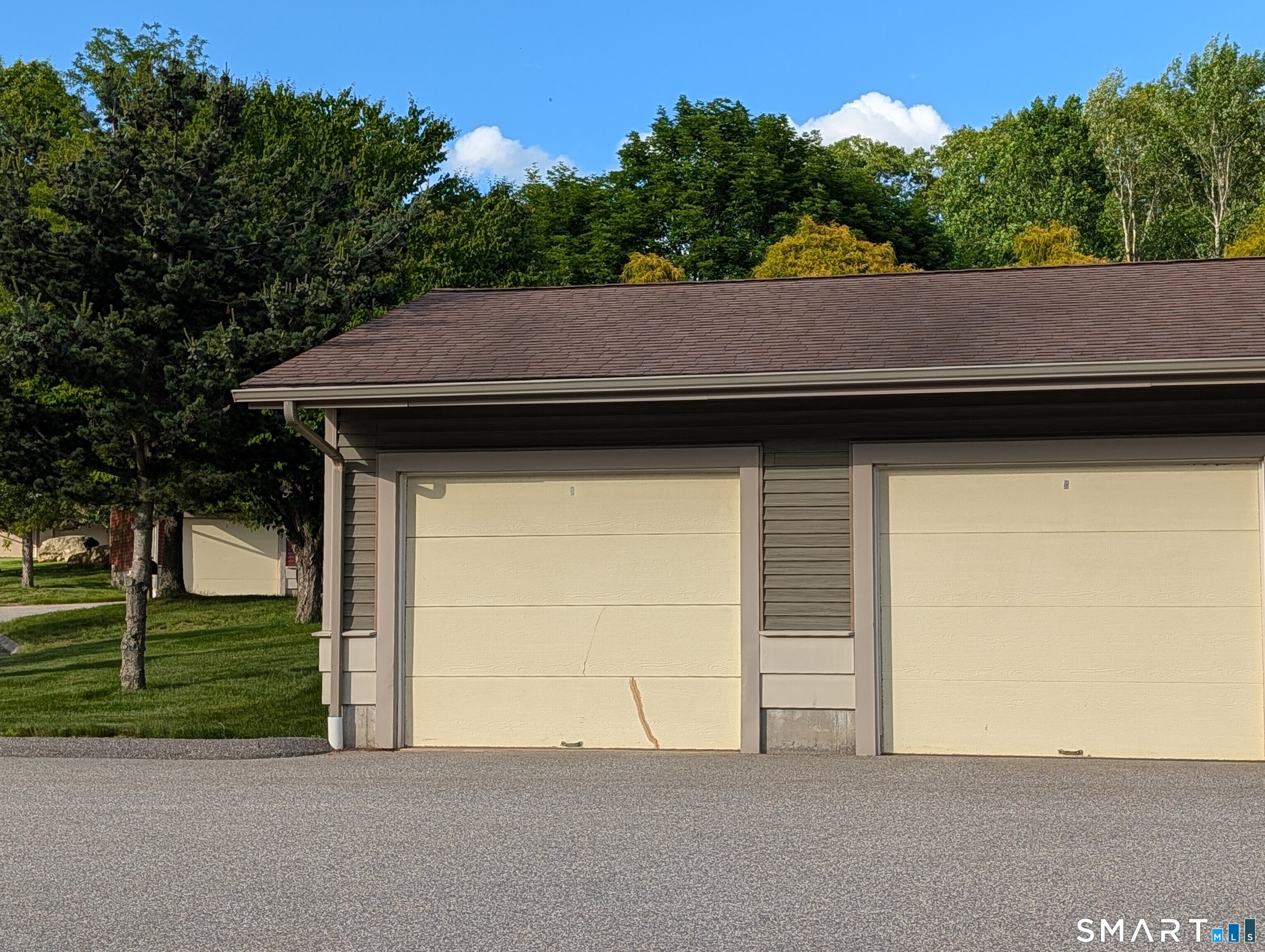 9 Sycamore Drive D