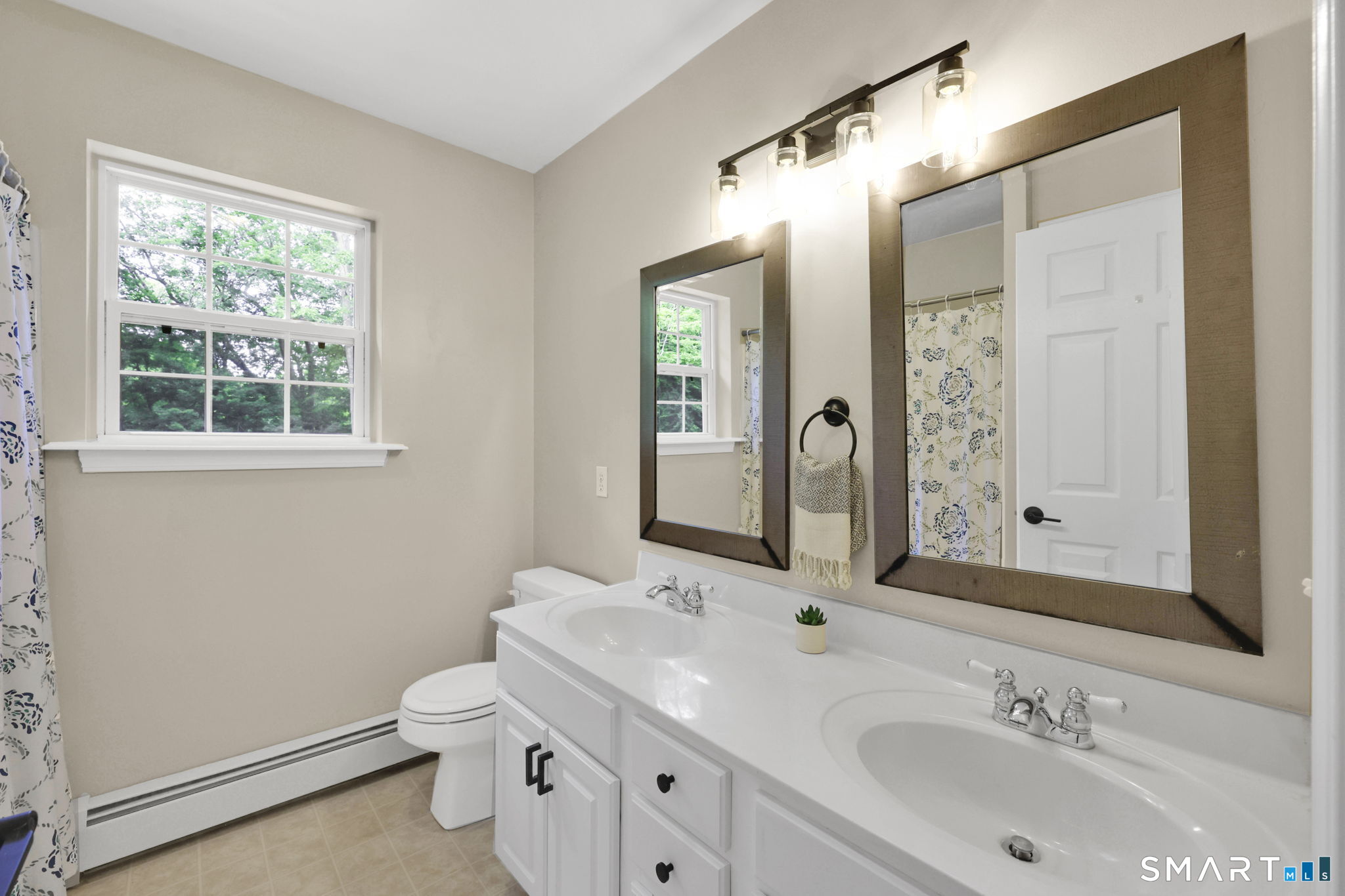 21 Old Willimantic Road