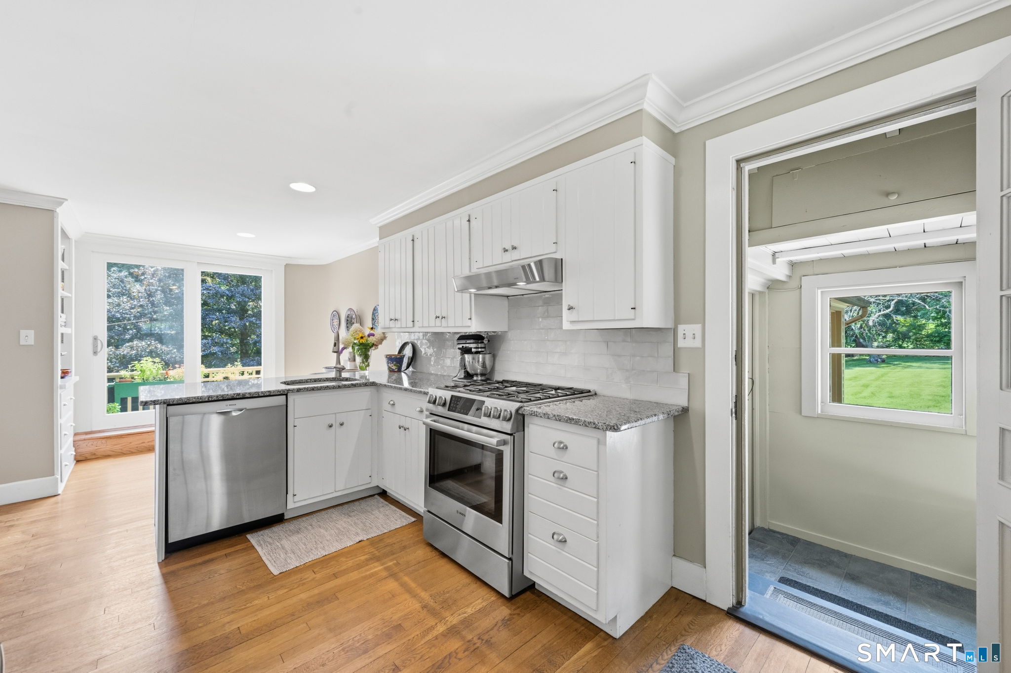 1097 Storrs Road