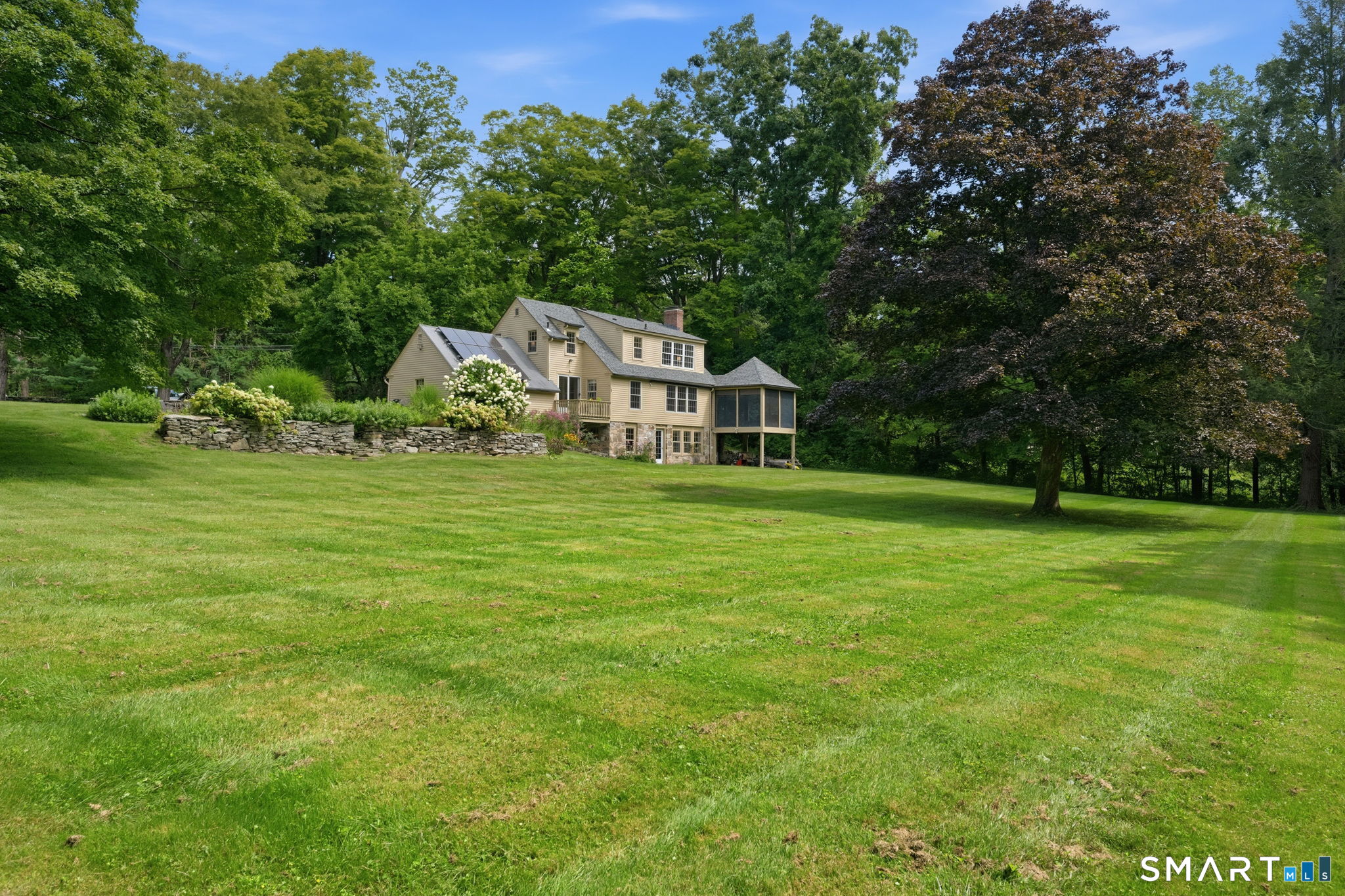 1097 Storrs Road