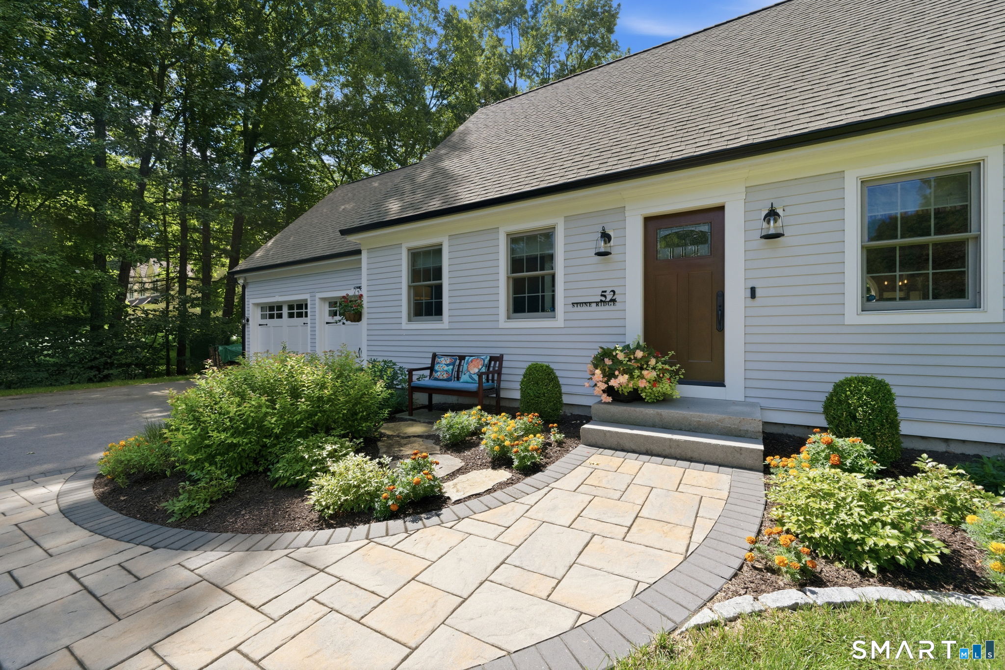 52 Stone Ridge