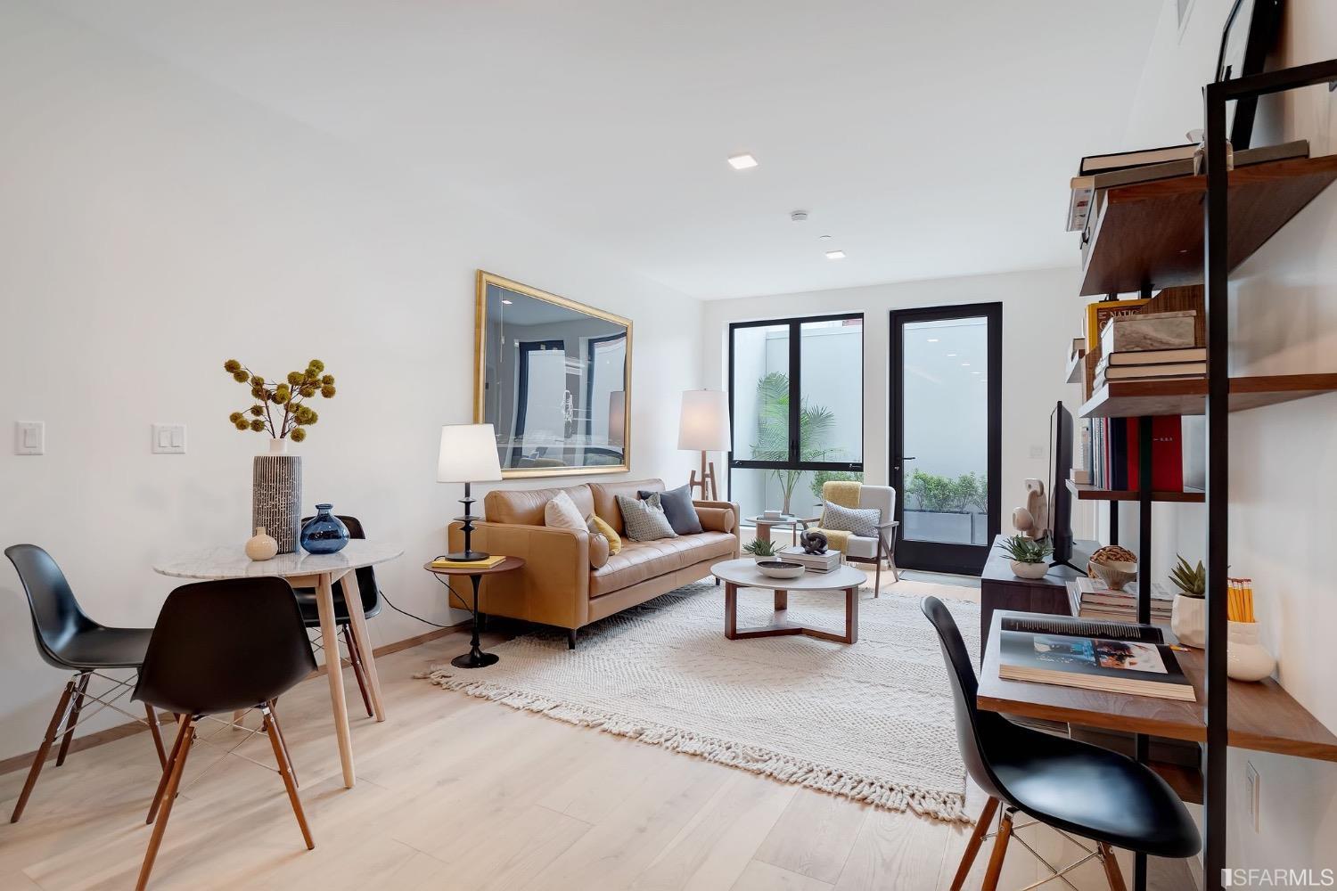 2238 Market Street # 202