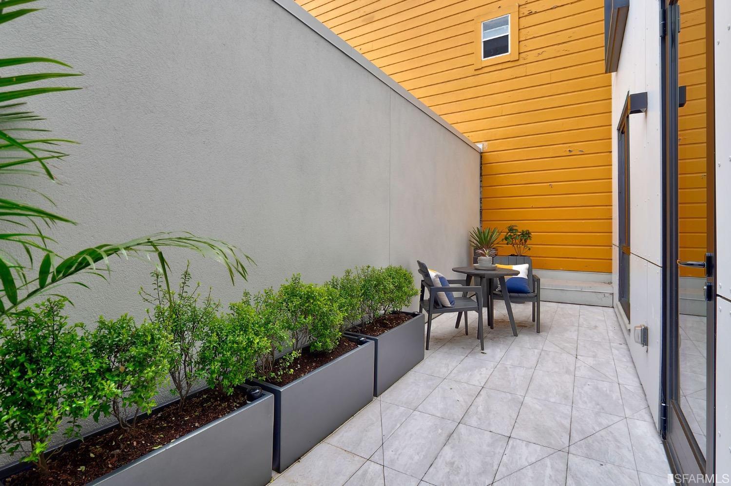 2238 Market Street # 202