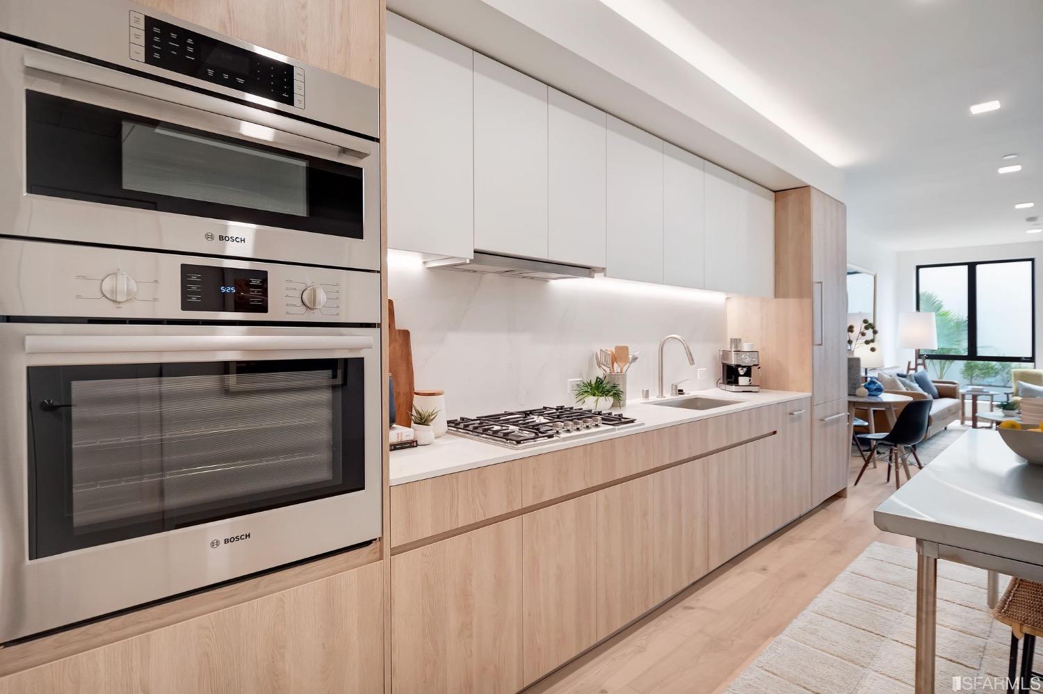 2238 Market Street # 202
