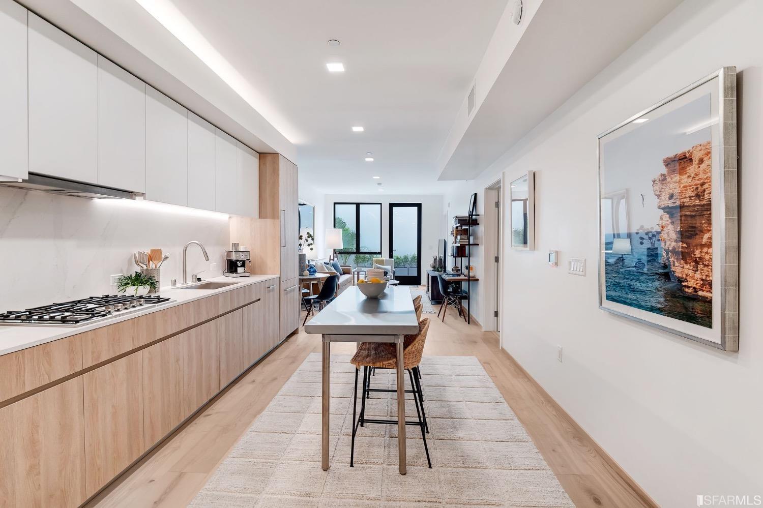 2238 Market Street # 202