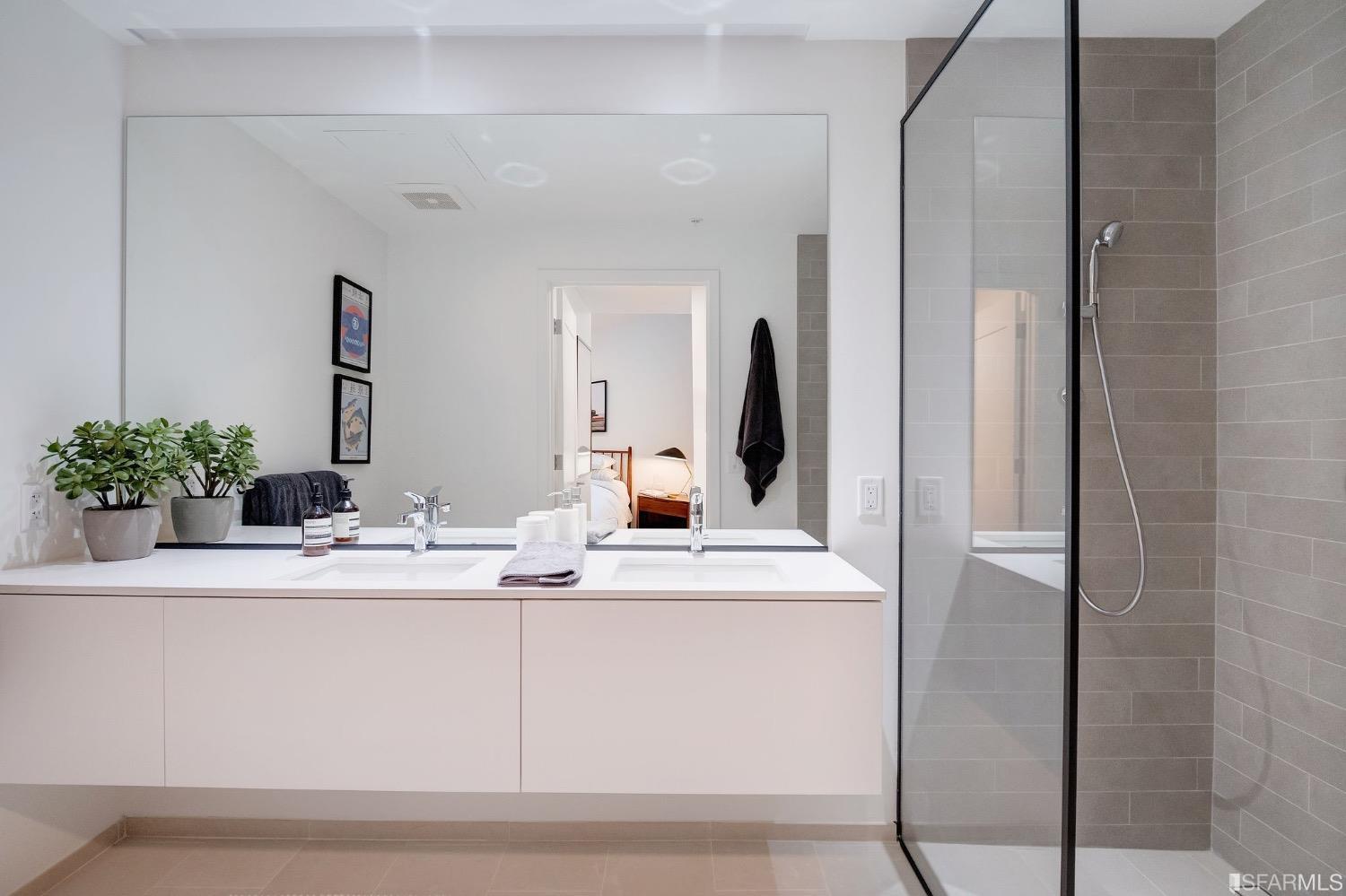 2238 Market Street # 202