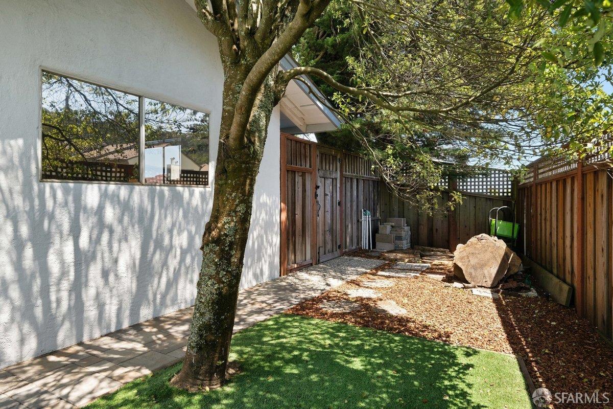 2691 Sean Court