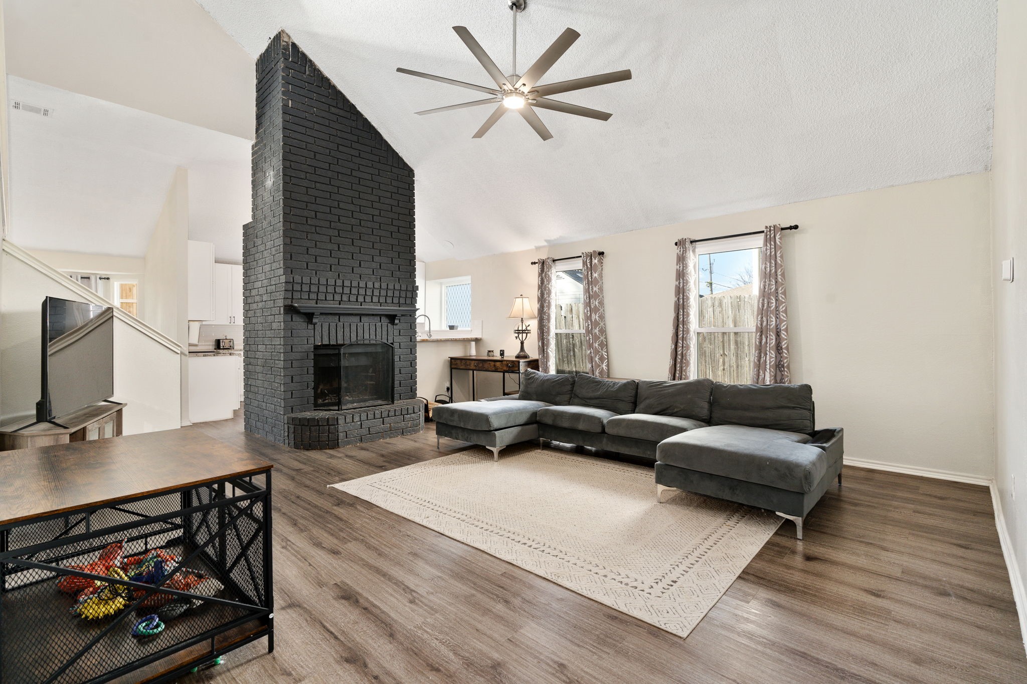 806 Ashmount Lane