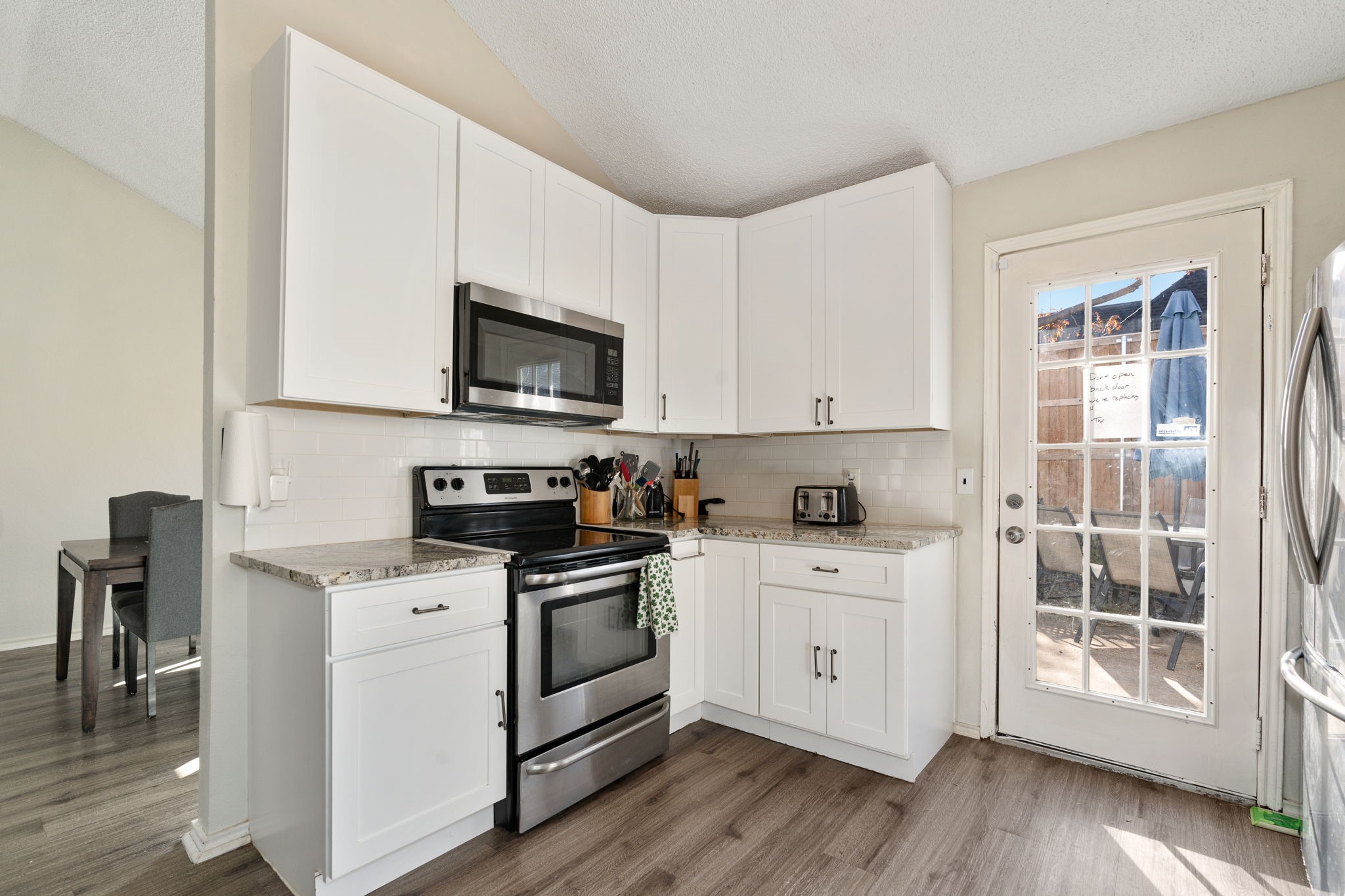 806 Ashmount Lane