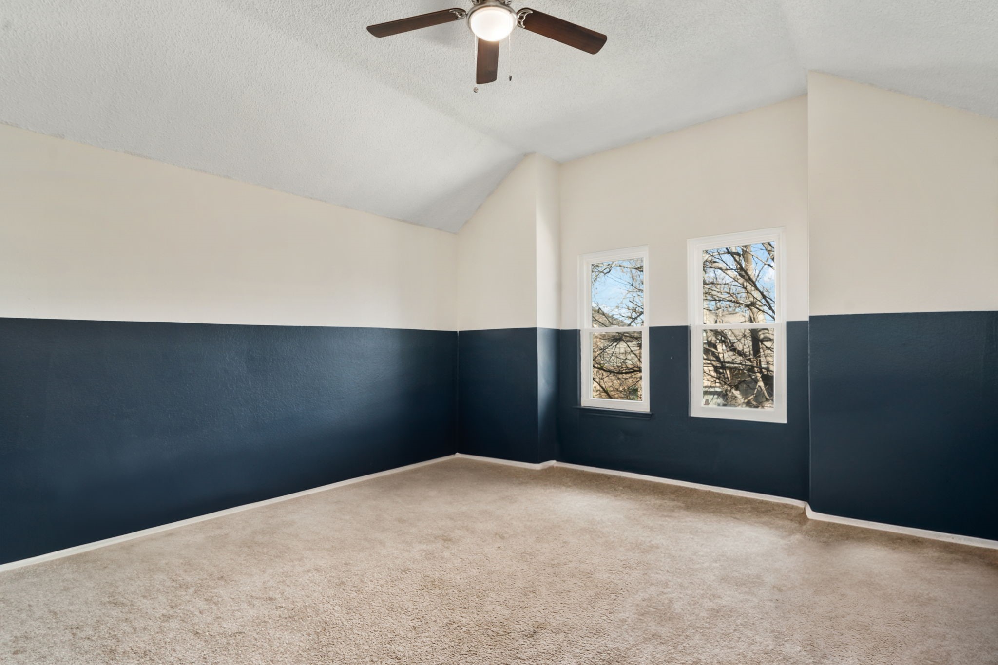 806 Ashmount Lane