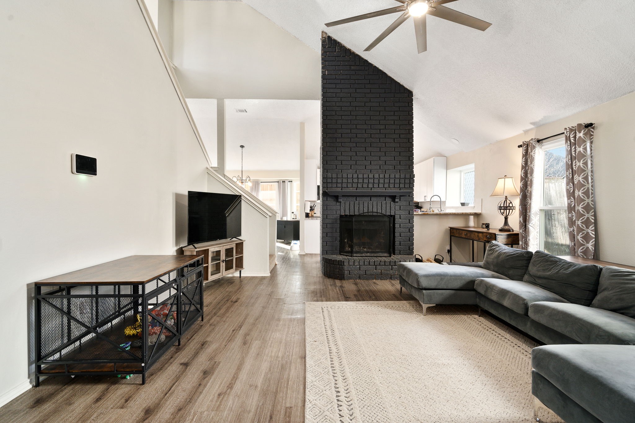 806 Ashmount Lane