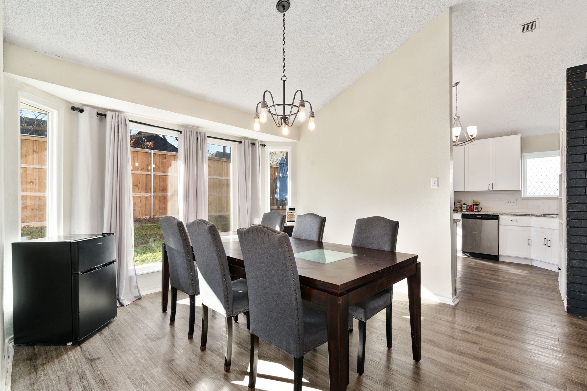 806 Ashmount Lane