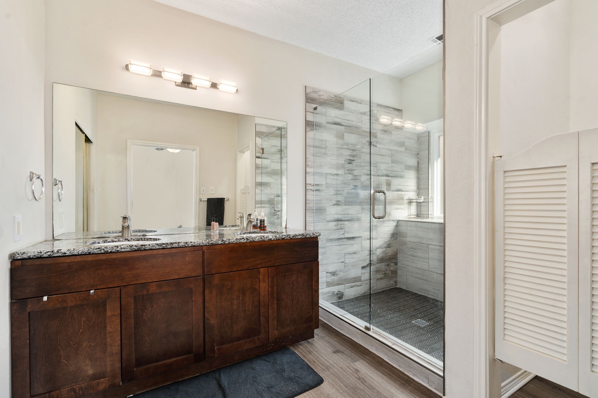 806 Ashmount Lane